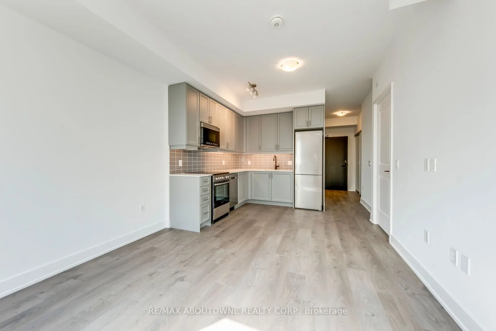 2343 Khalsa Gate, #307