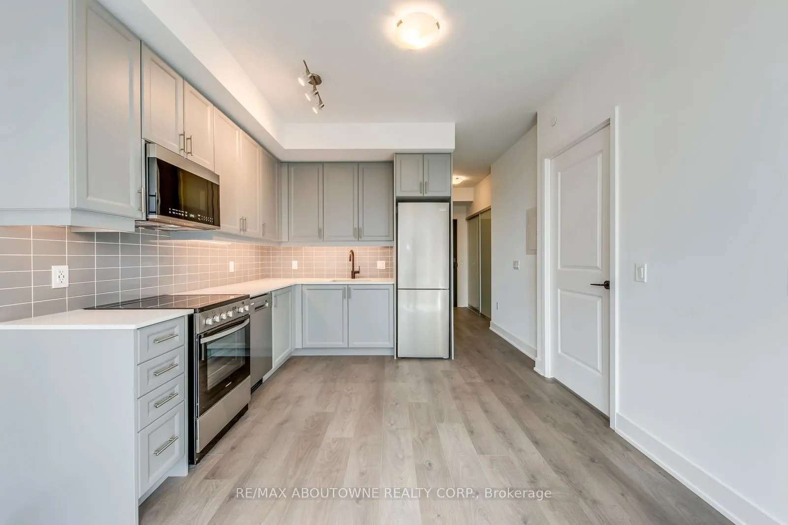 2343 Khalsa Gate, #307