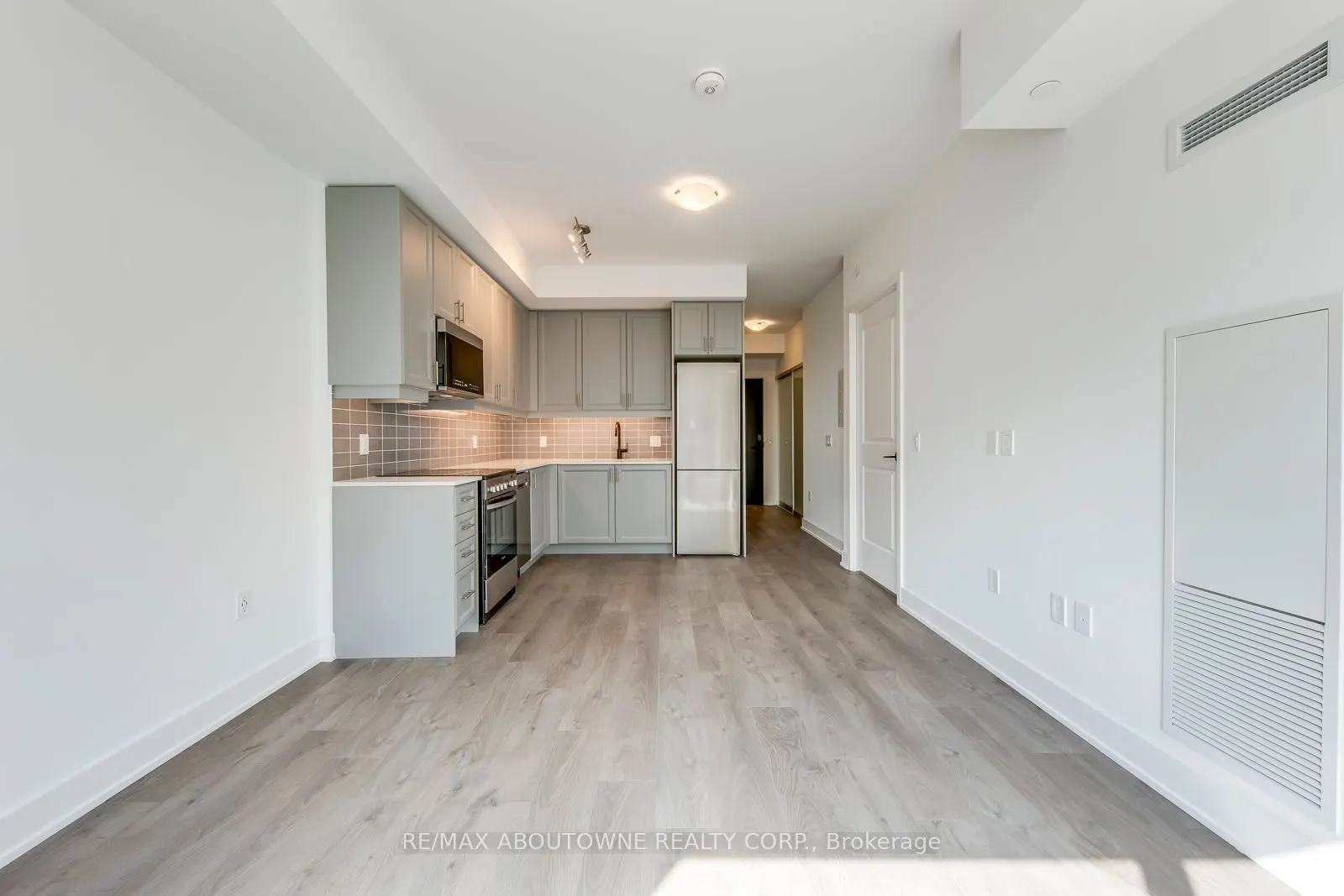 2343 Khalsa Gate, #307