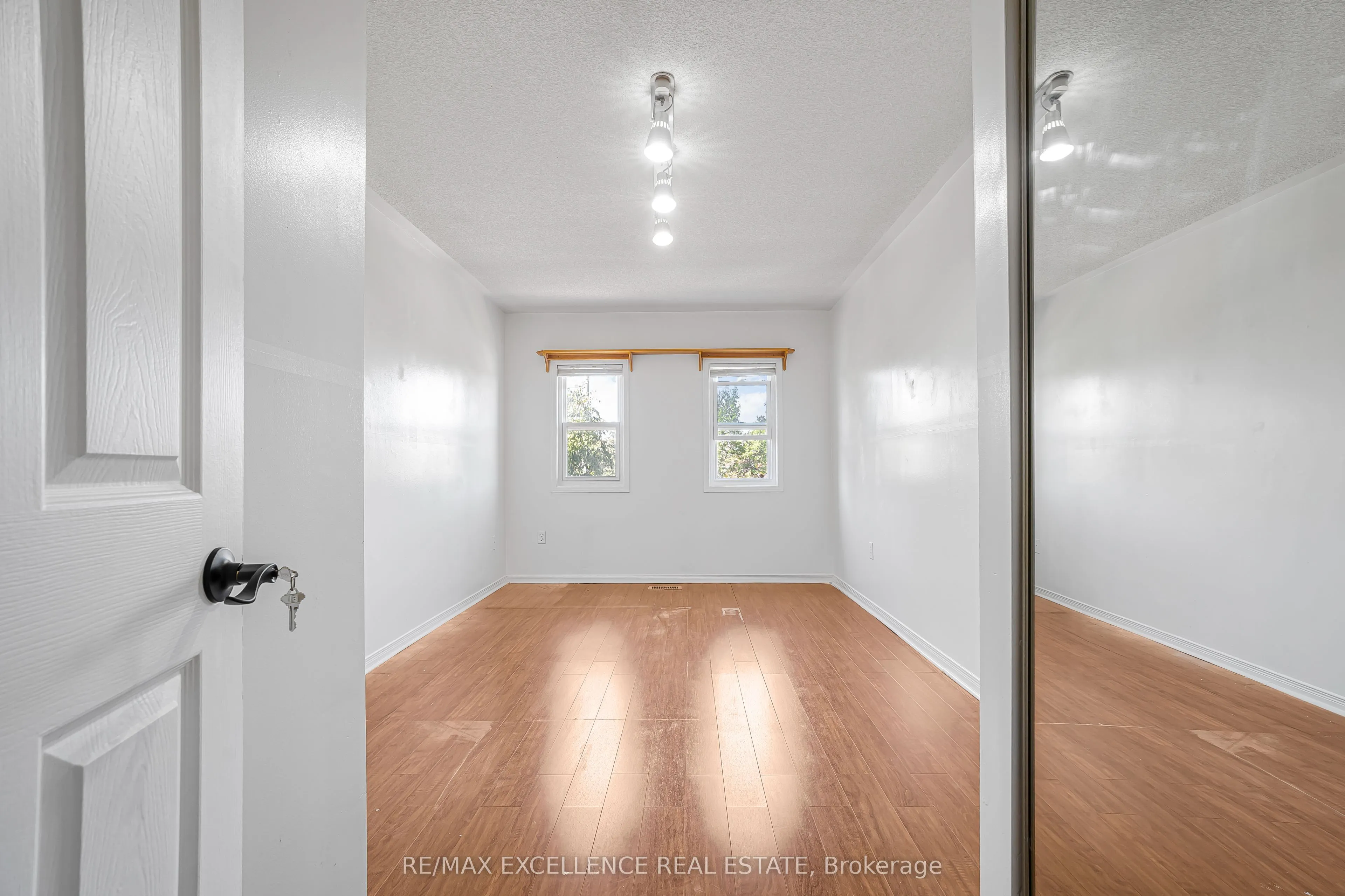 6935 Dillingwood Drive