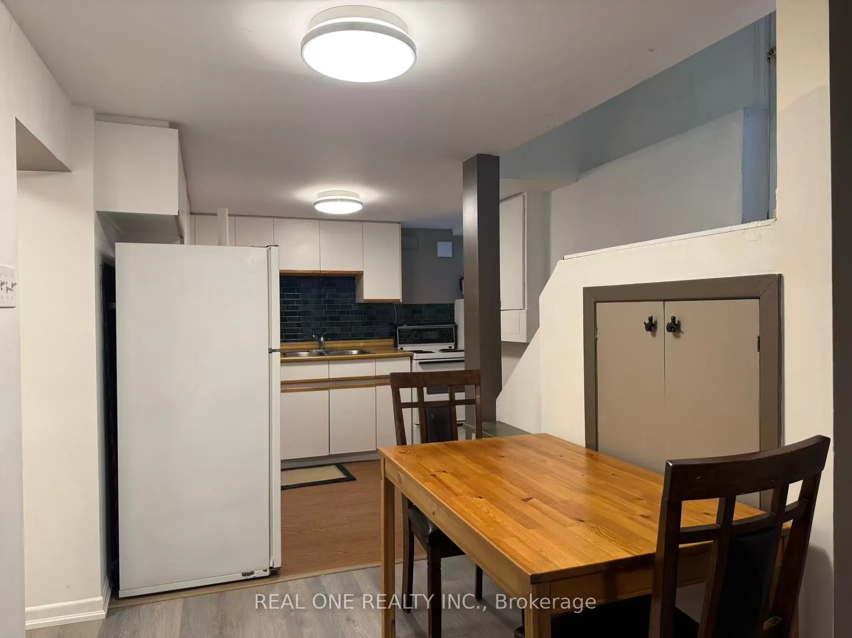 391 Parkside Drive, #Basement