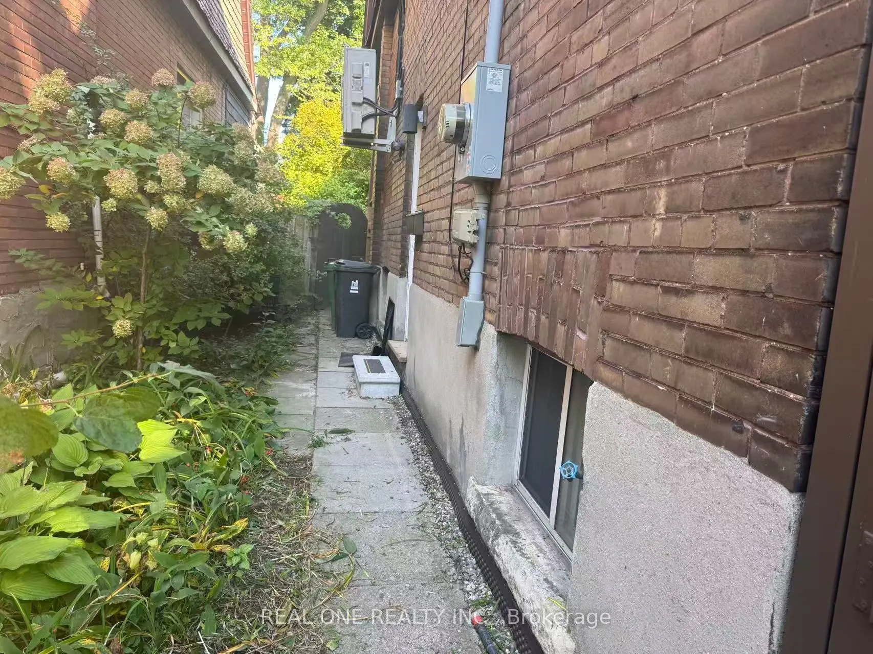 391 Parkside Drive, #Basement
