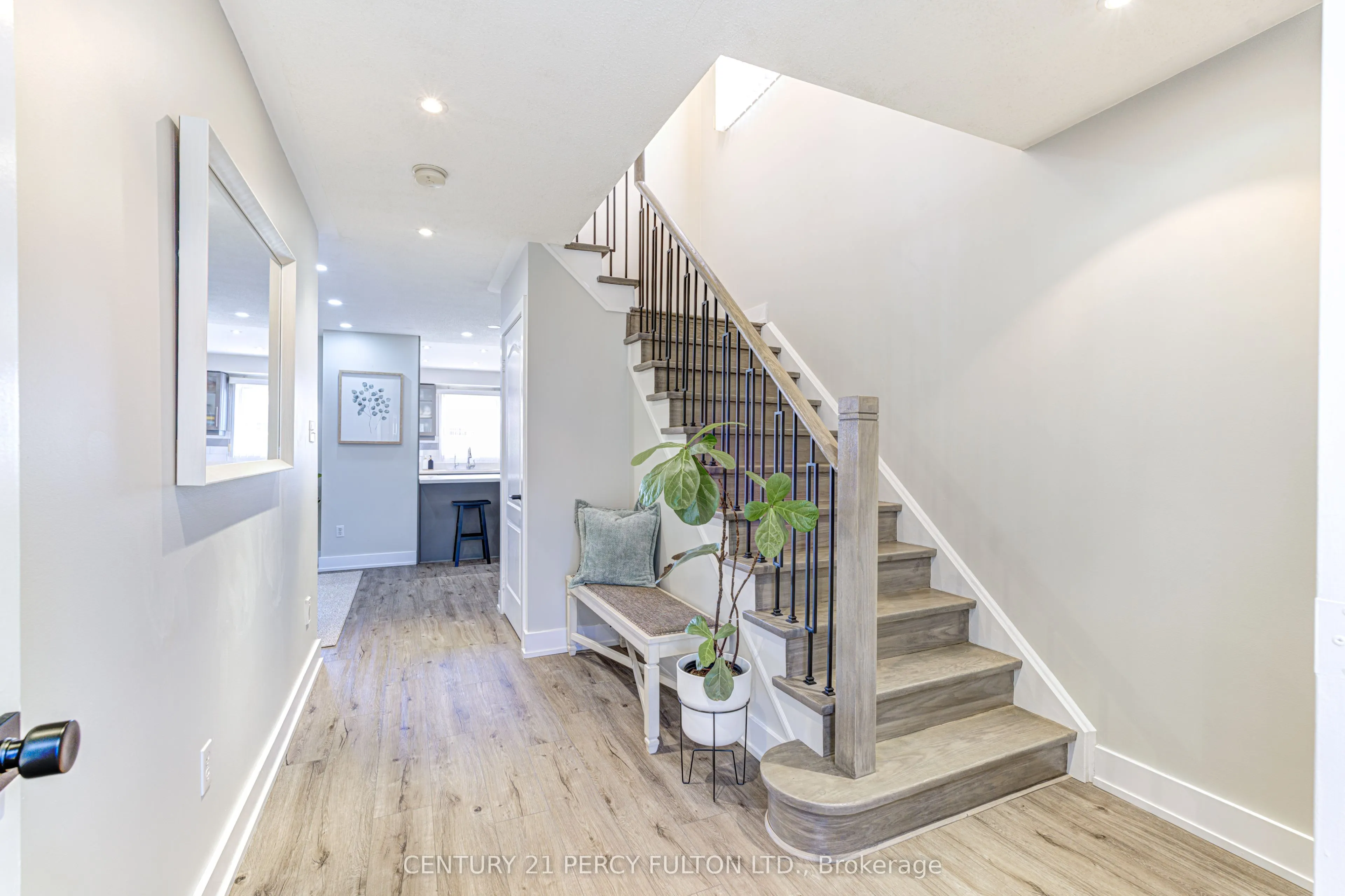 4 Dunlop Court