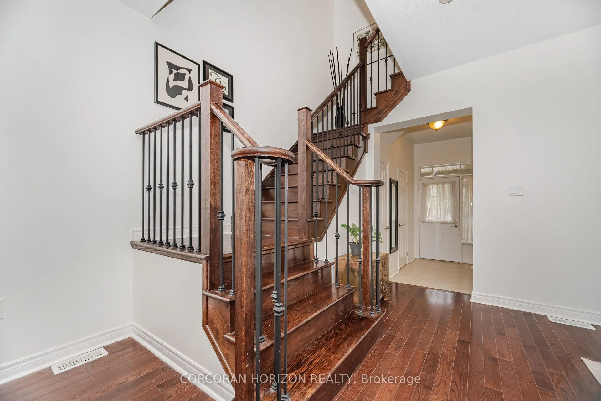 12 Aspenview Avenue