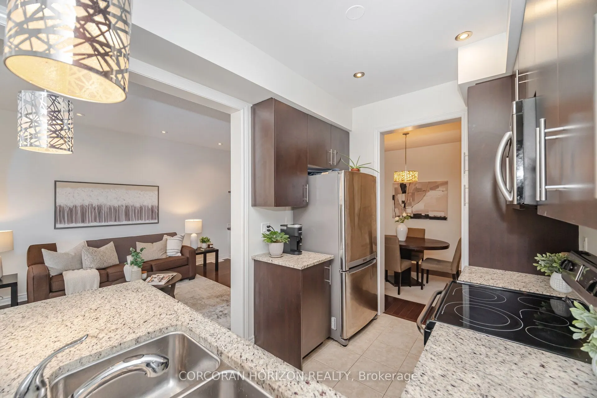 12 Aspenview Avenue