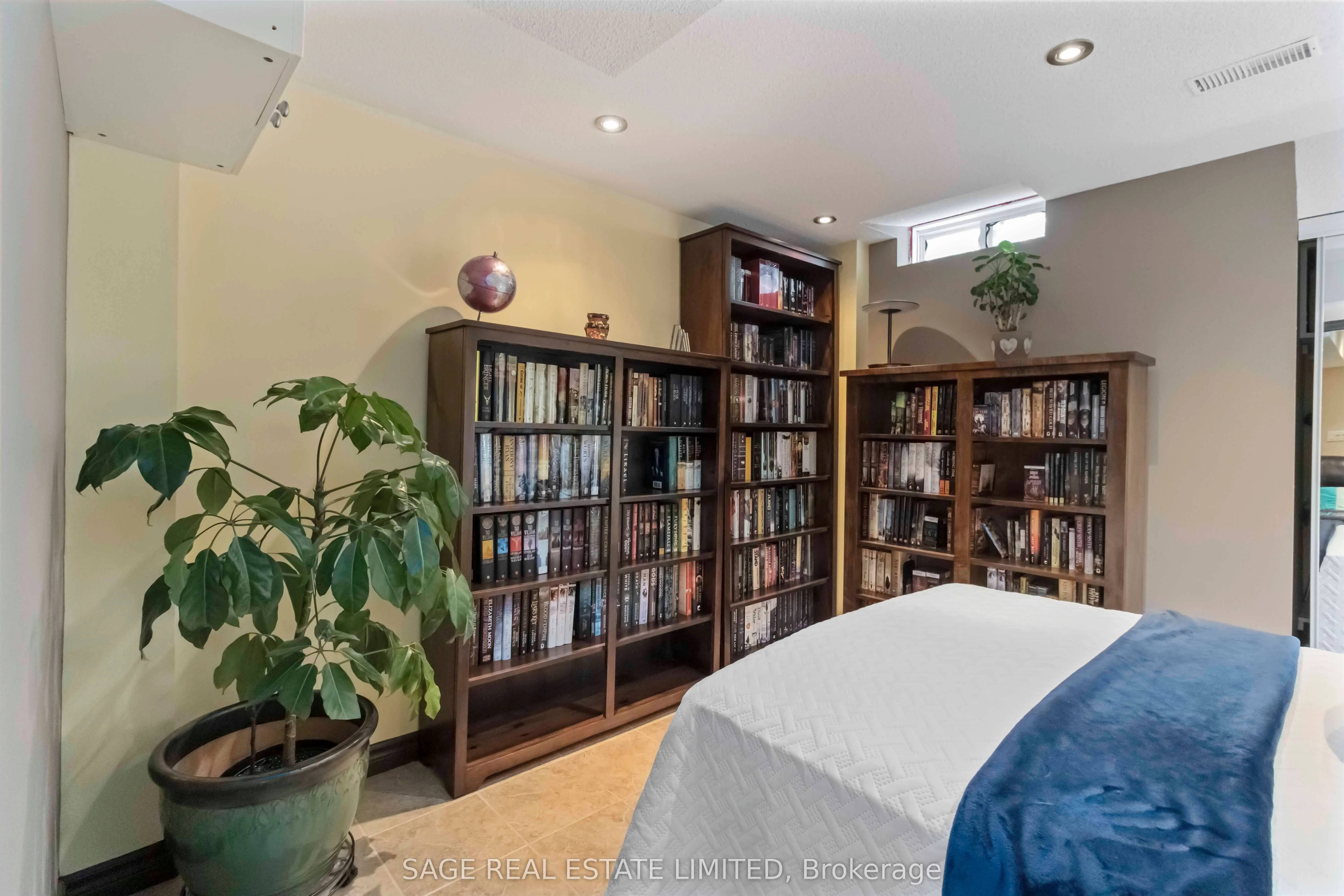 4159 Castlebury Street