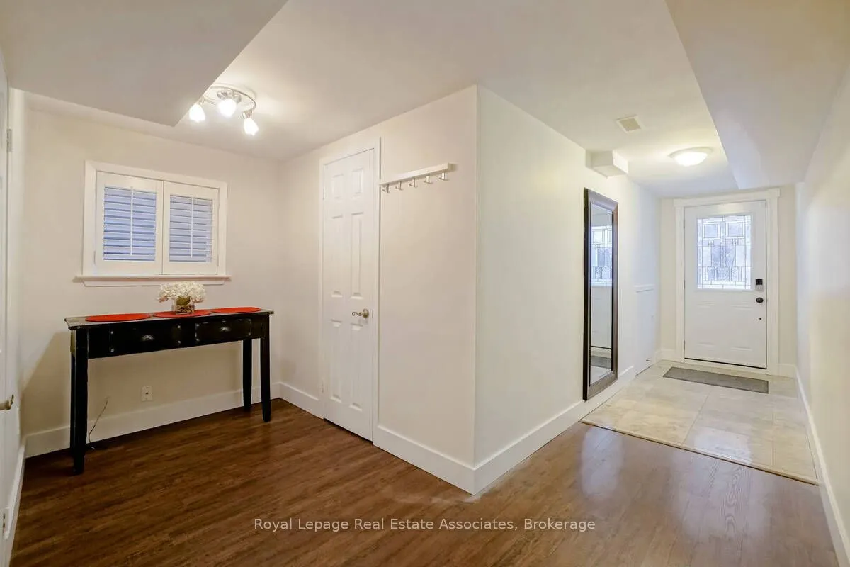 23 Rosemeade Avenue