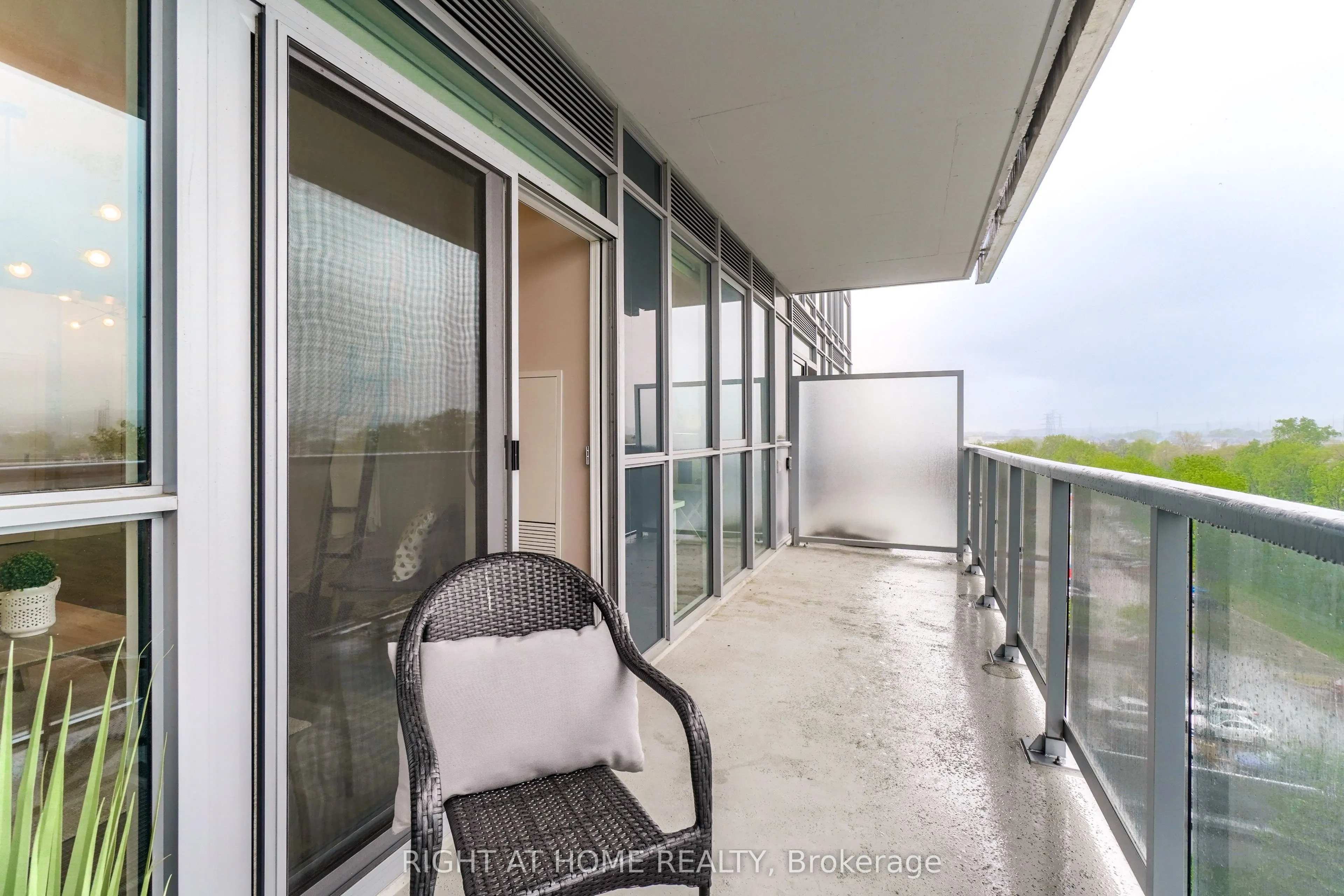 2081 Fairview Street, #713
