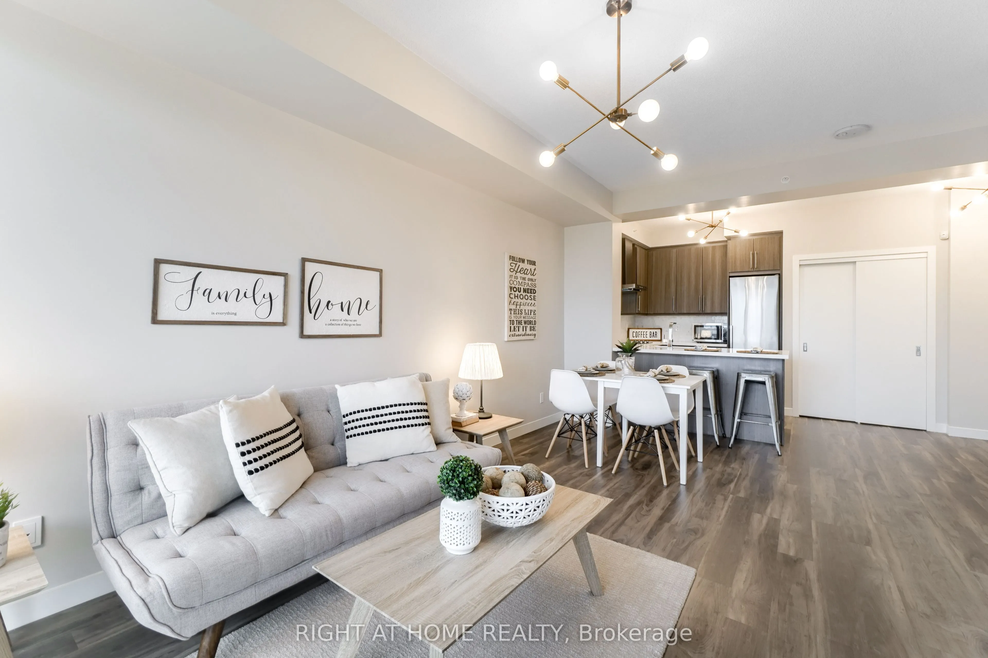 2081 Fairview Street, #713