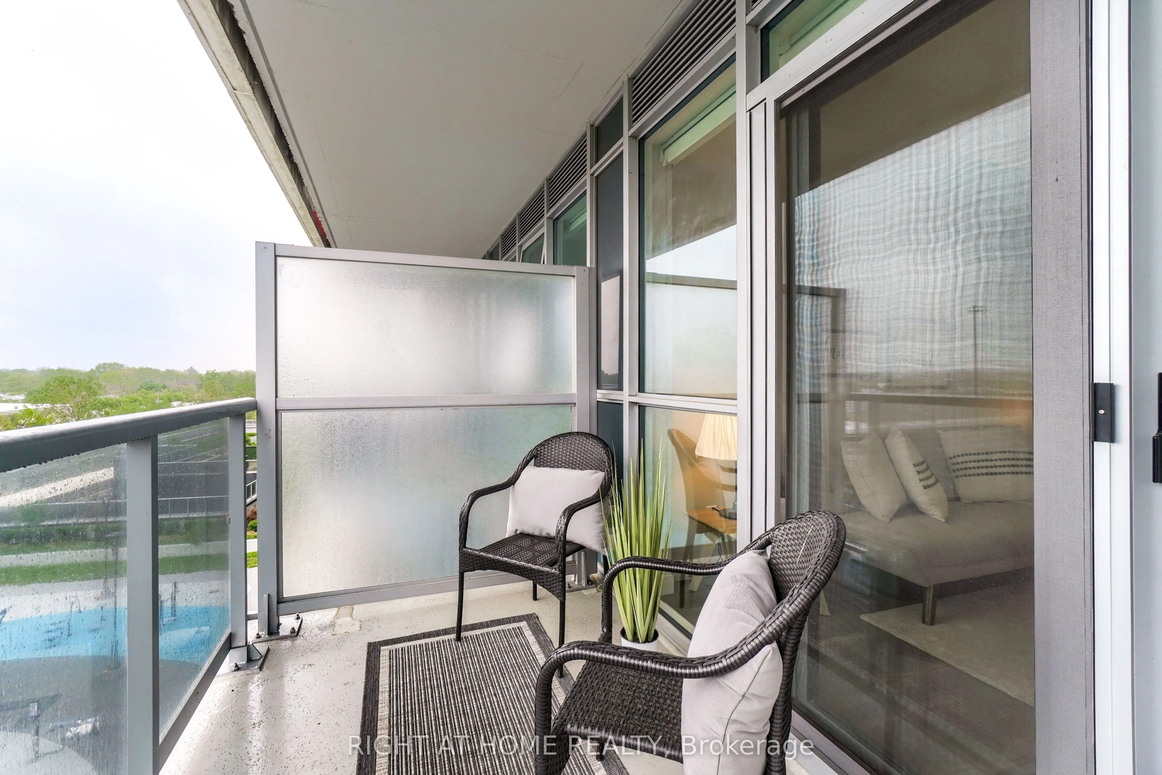 2081 Fairview Street, #713