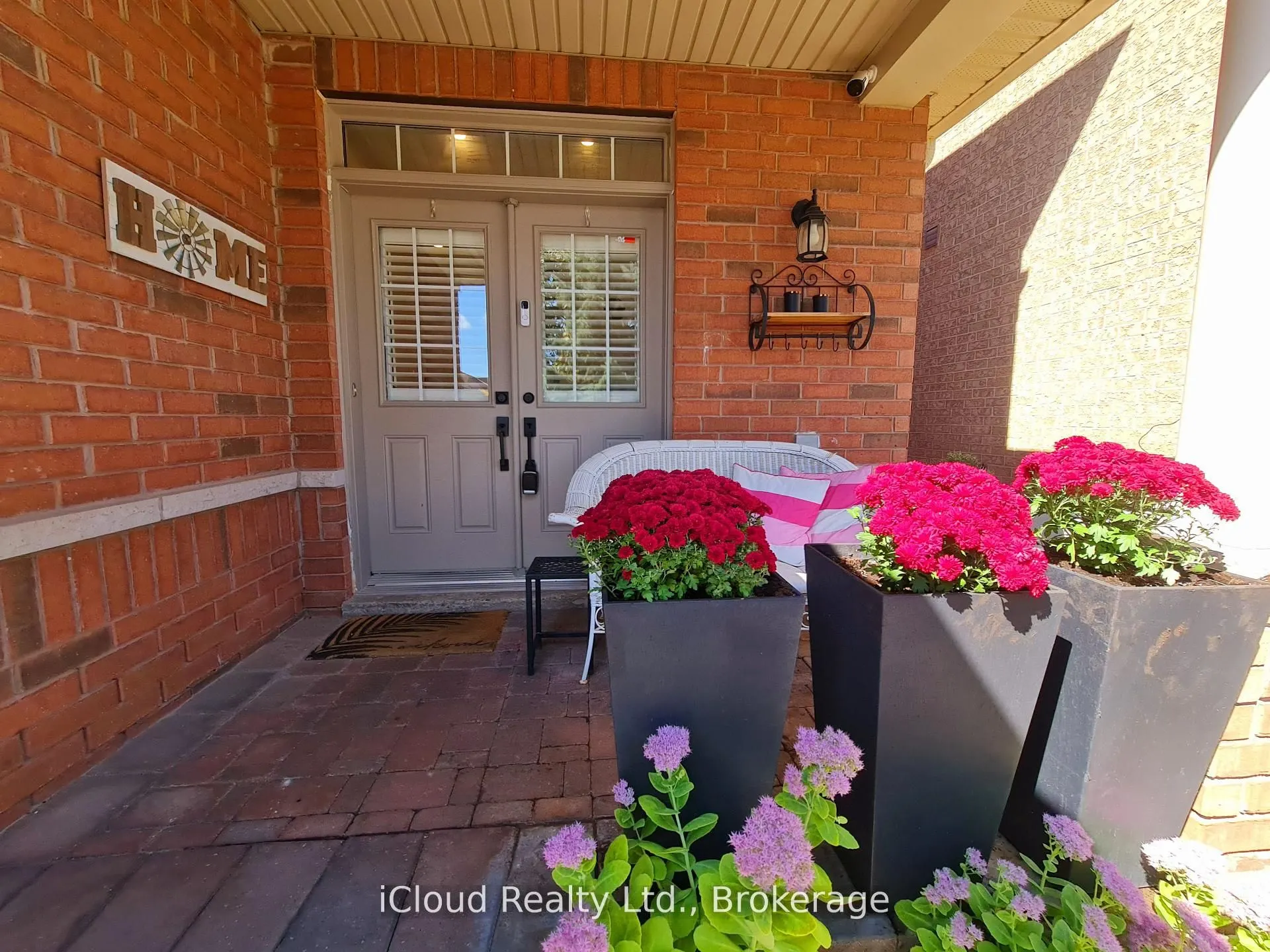 22 Fallgate Drive