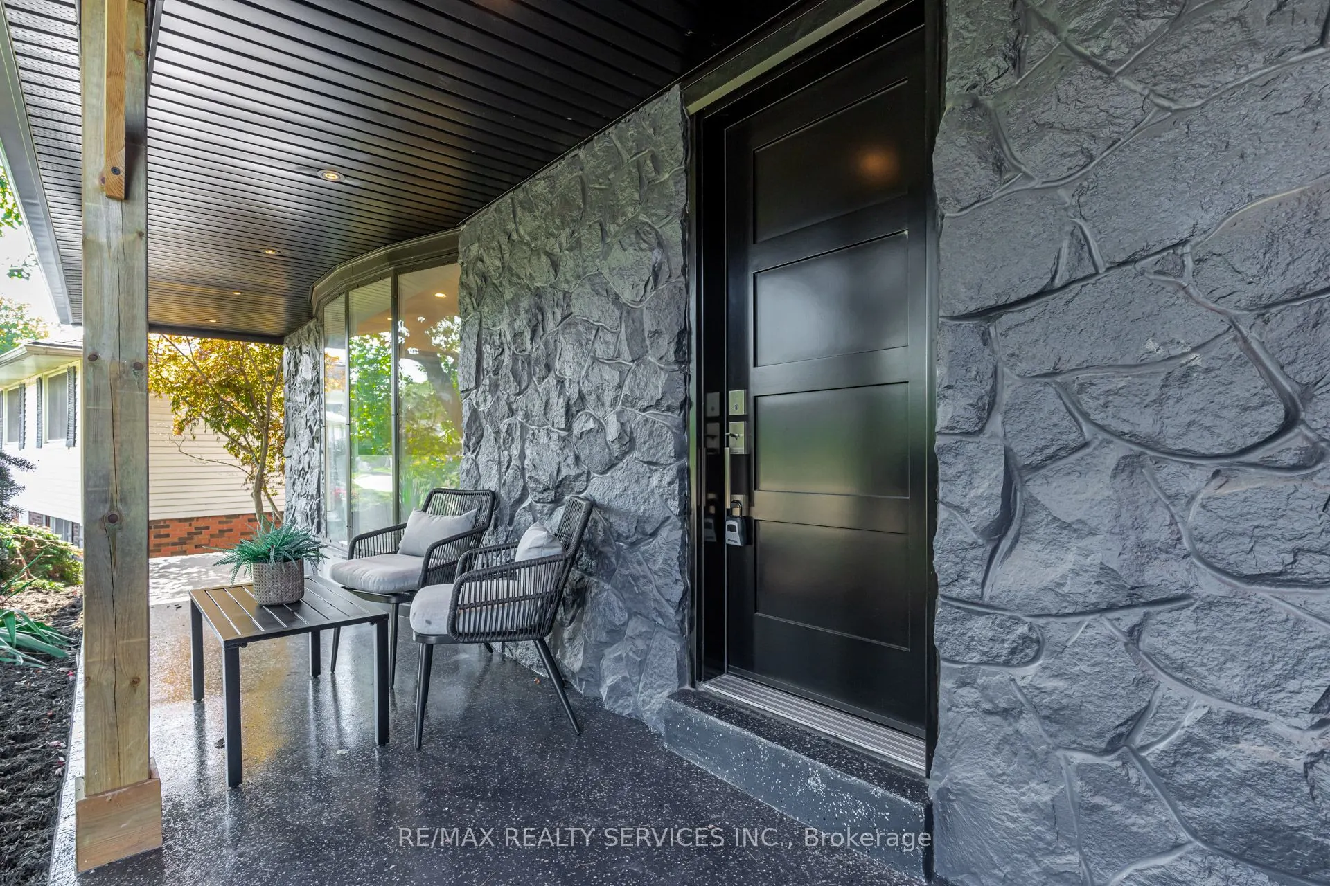 5133 Cherryhill Crescent