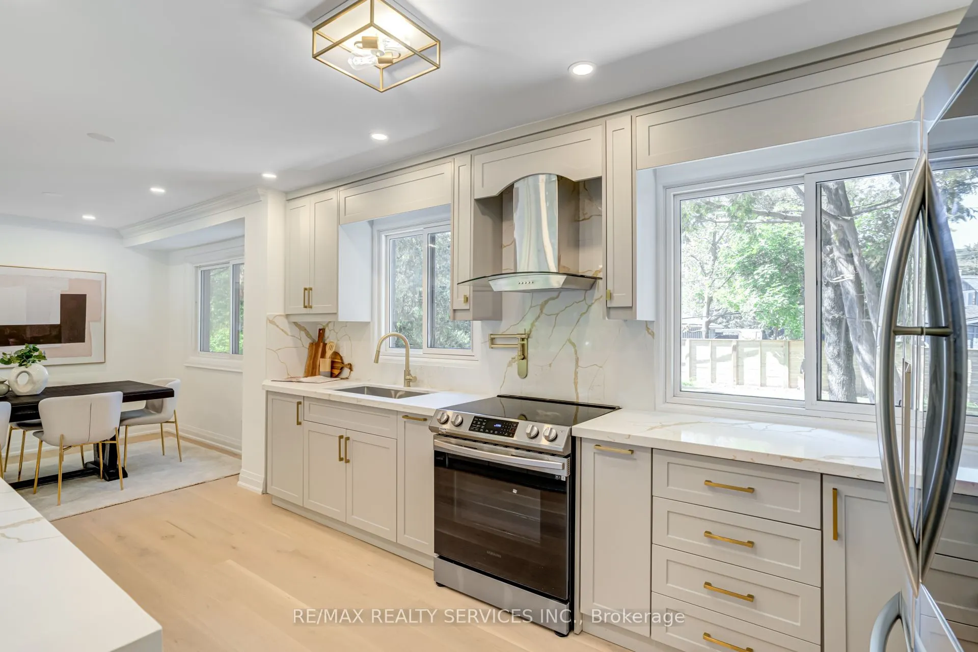 5133 Cherryhill Crescent