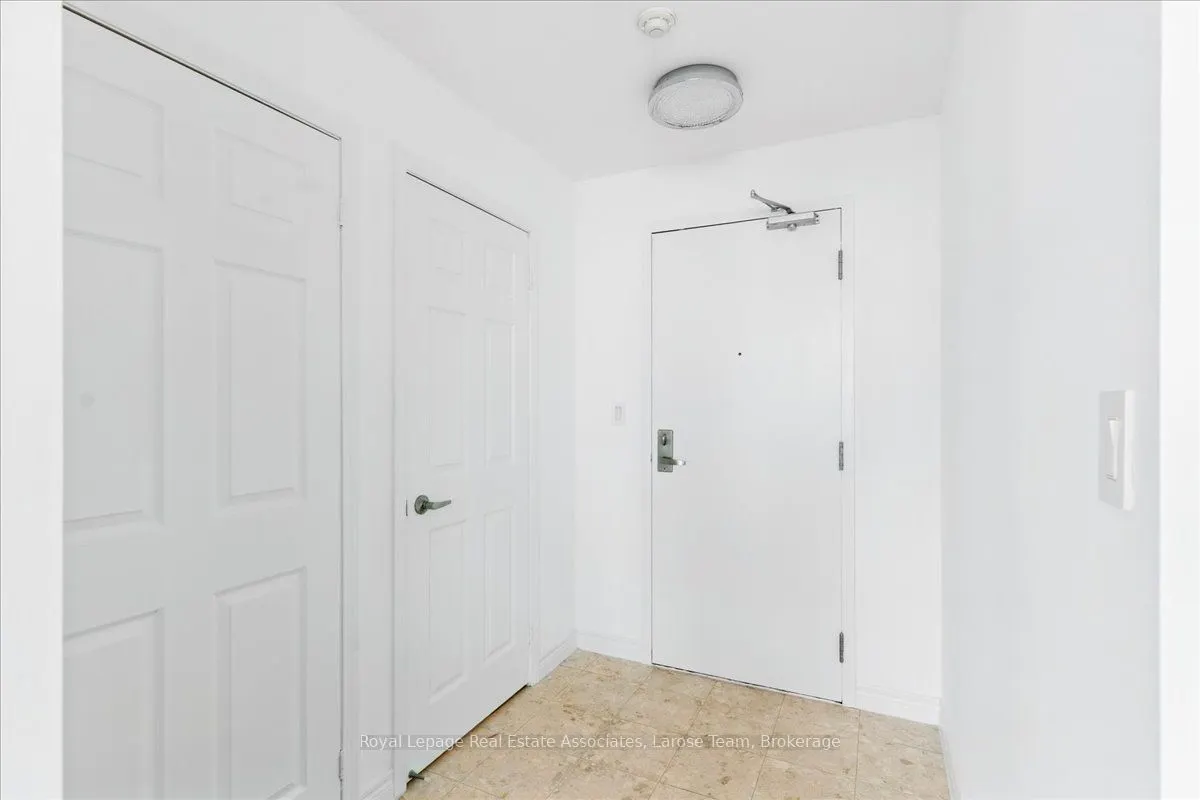 208 Enfield Place, #3701