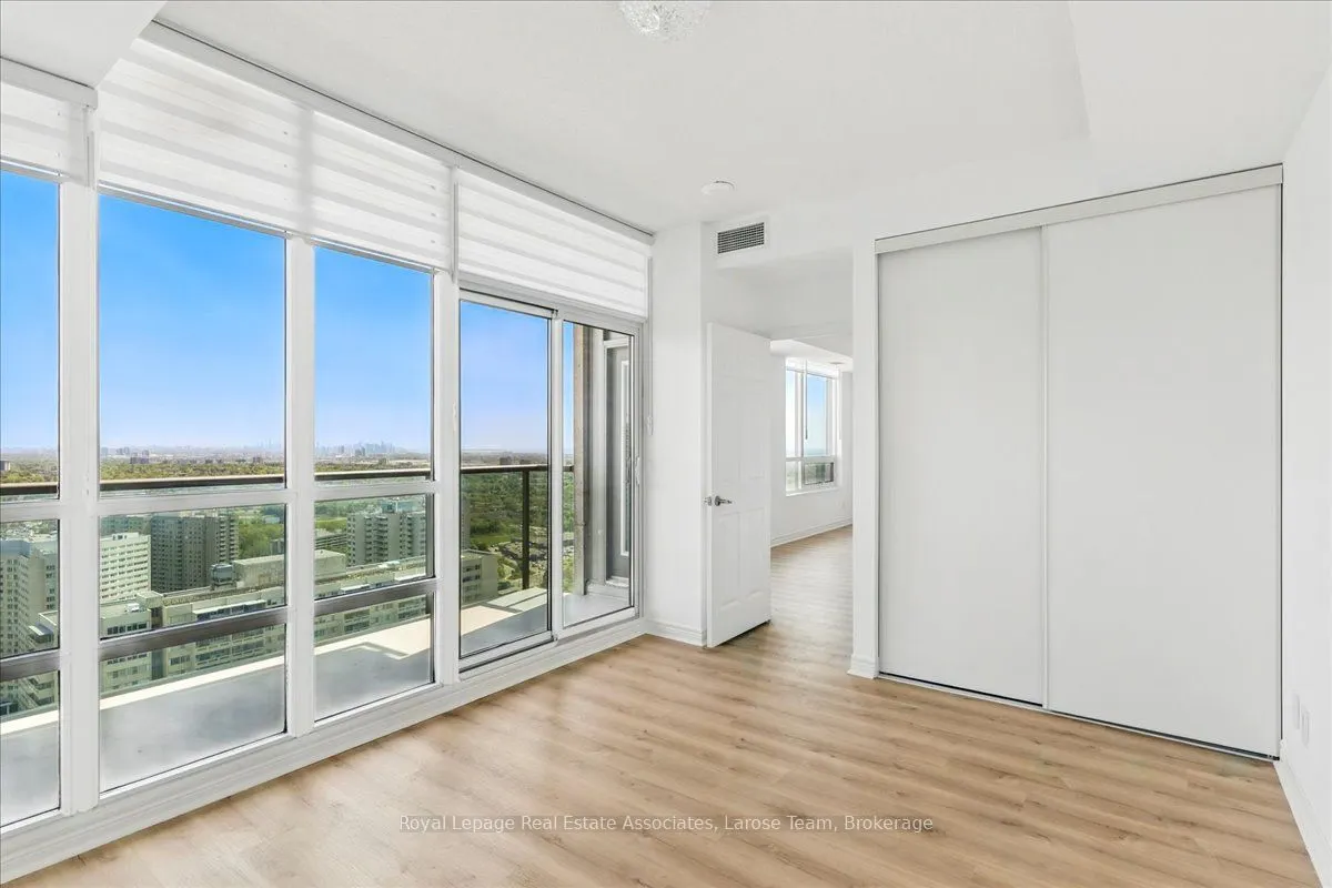 208 Enfield Place, #3701