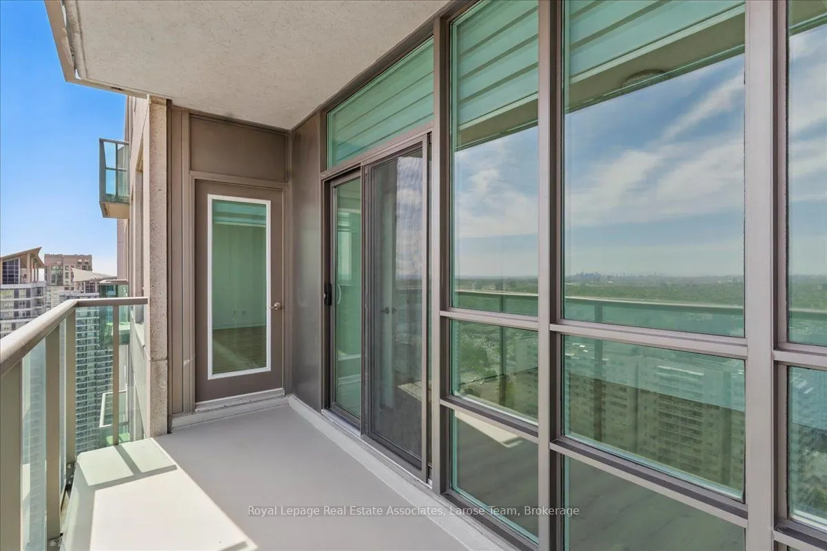 208 Enfield Place, #3701