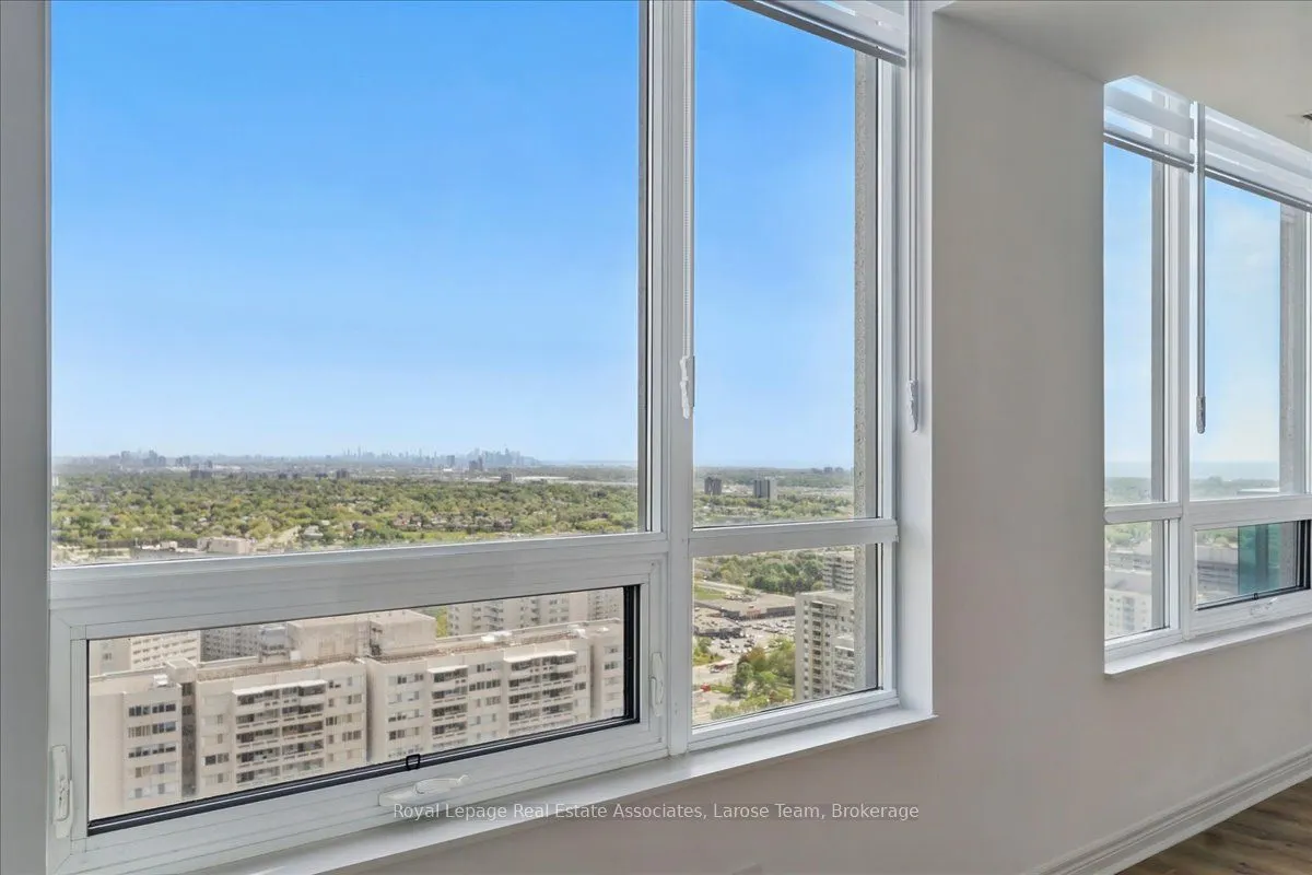 208 Enfield Place, #3701