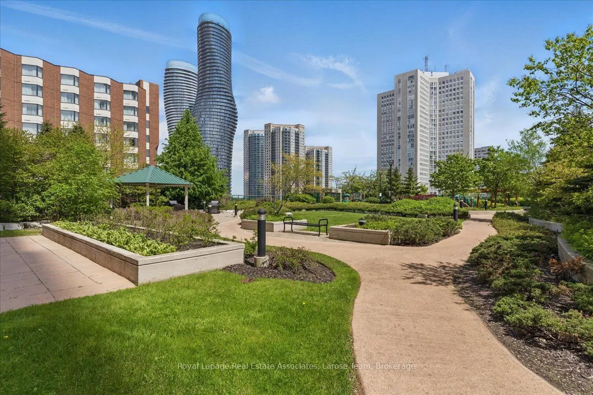 208 Enfield Place, #3701