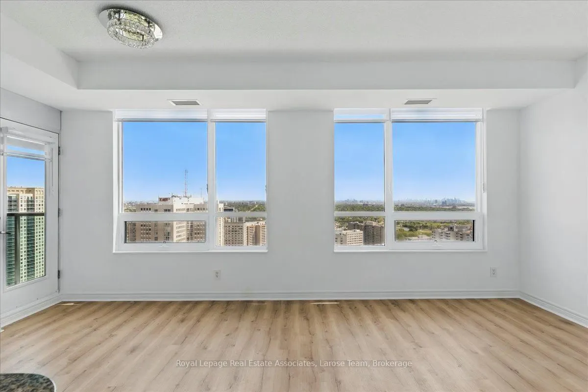 208 Enfield Place, #3701