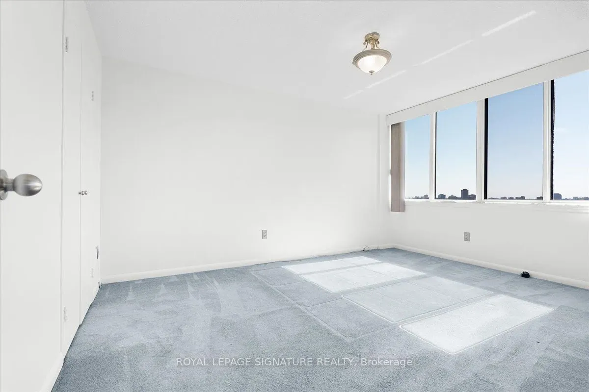 1320 Mississauga Valley Boulevard, #601