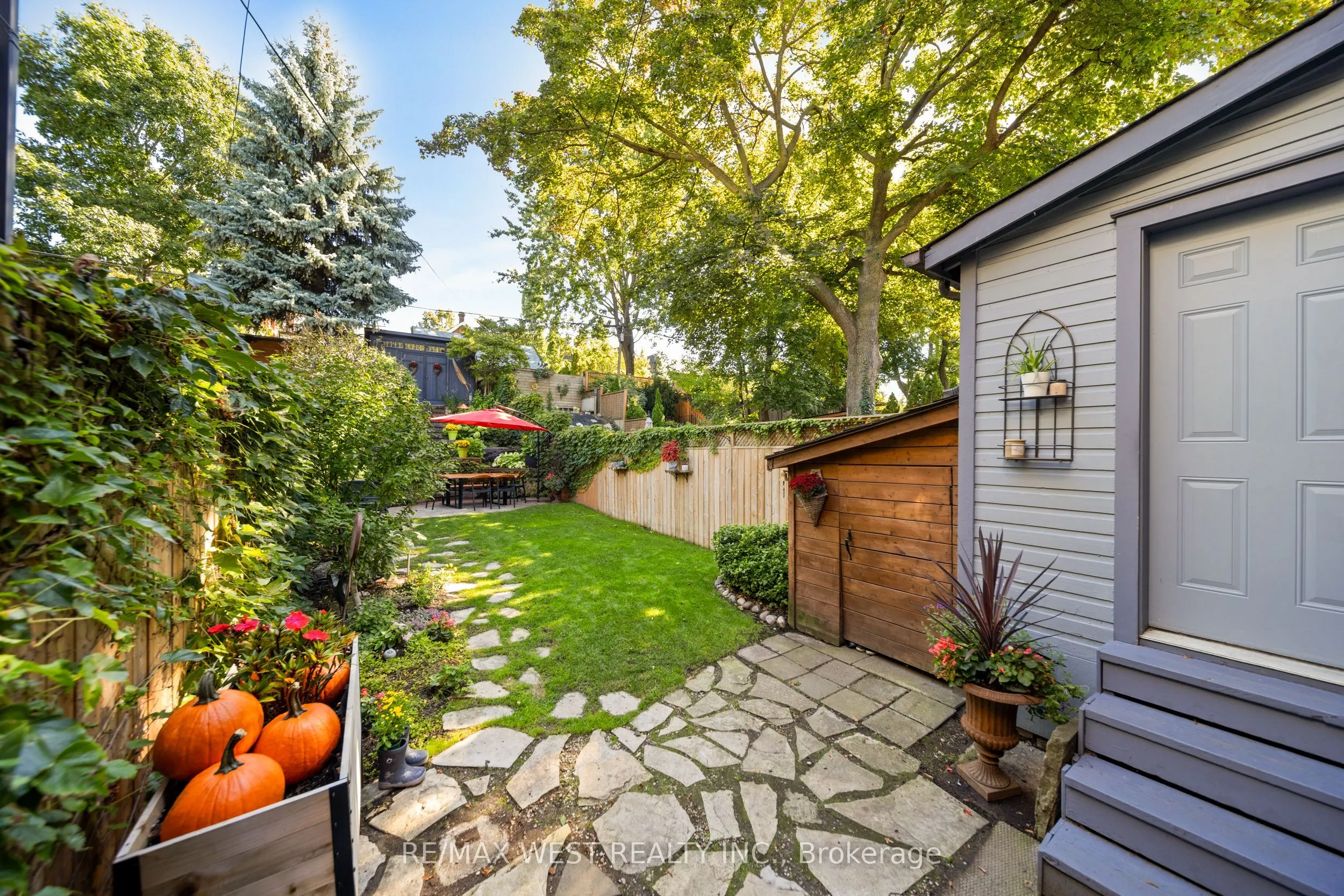 365 Indian Grove
