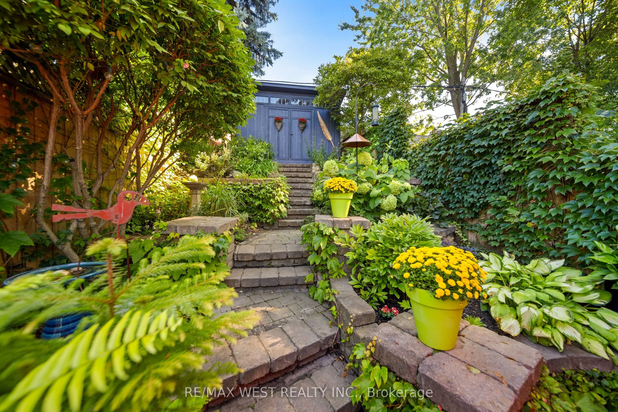 365 Indian Grove