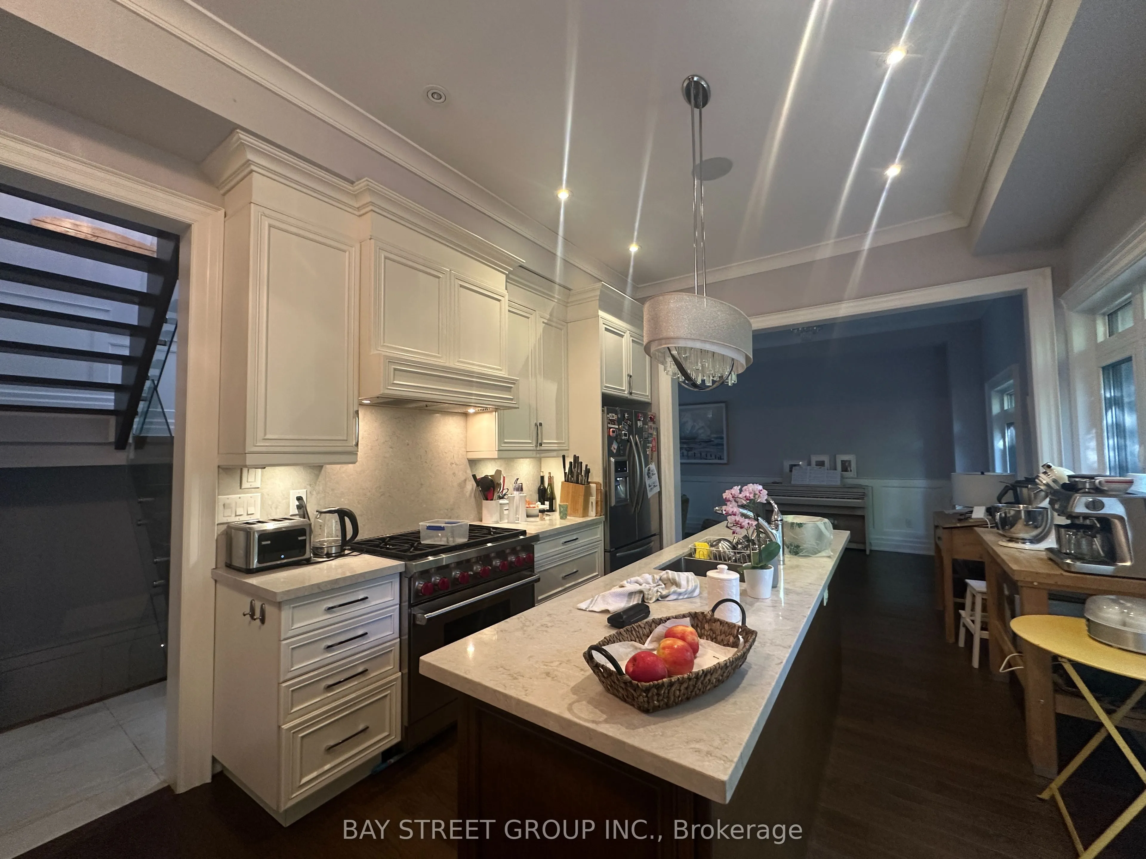 128 Thompson Avenue