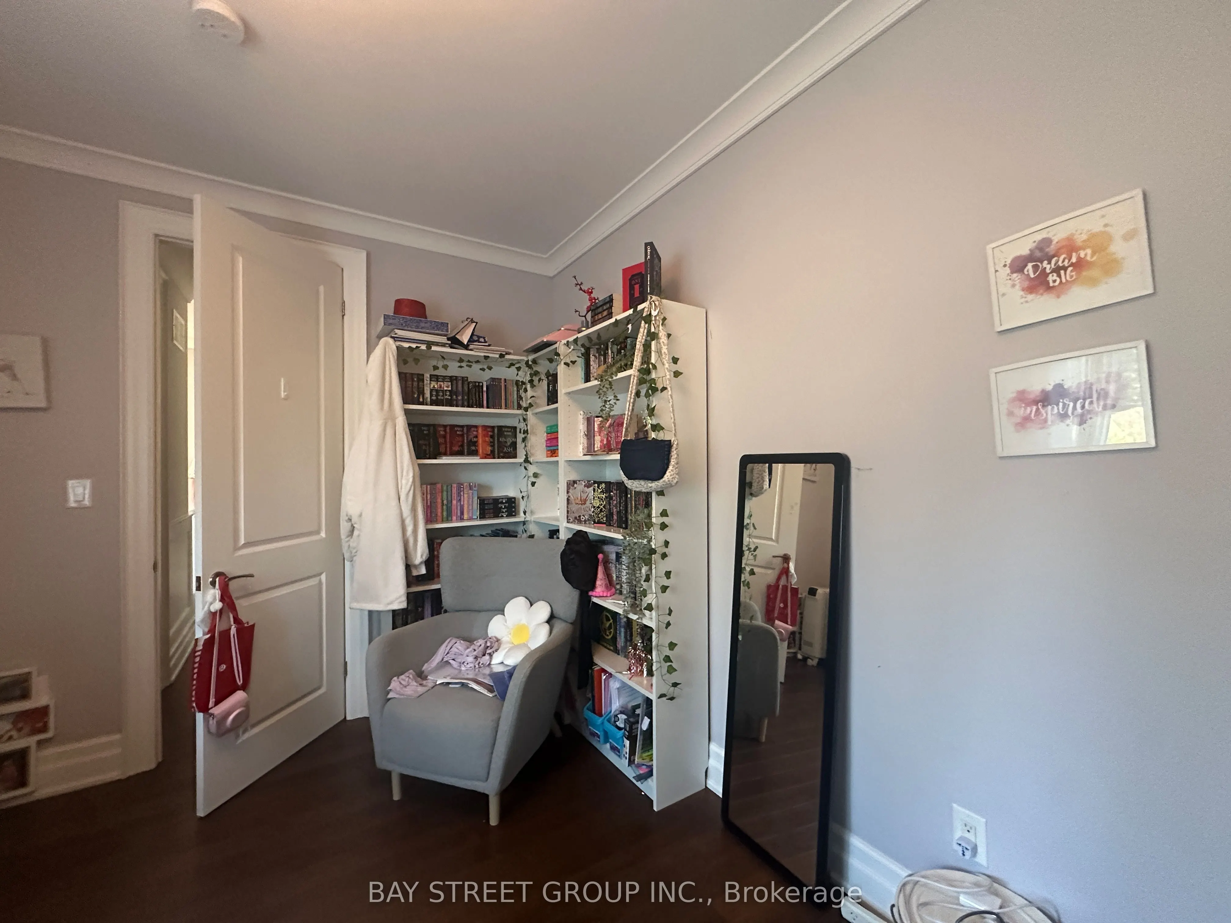 128 Thompson Avenue