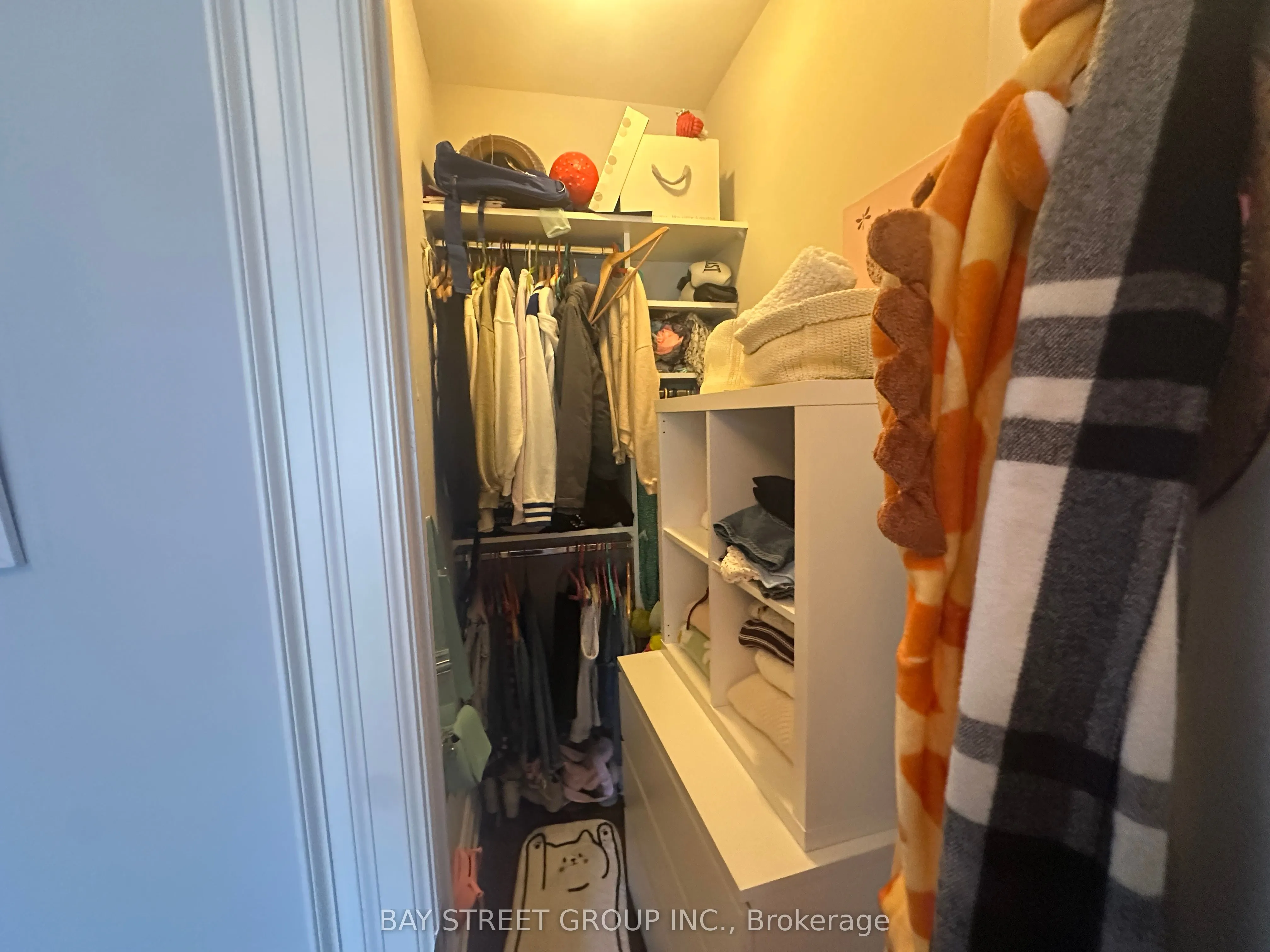 128 Thompson Avenue