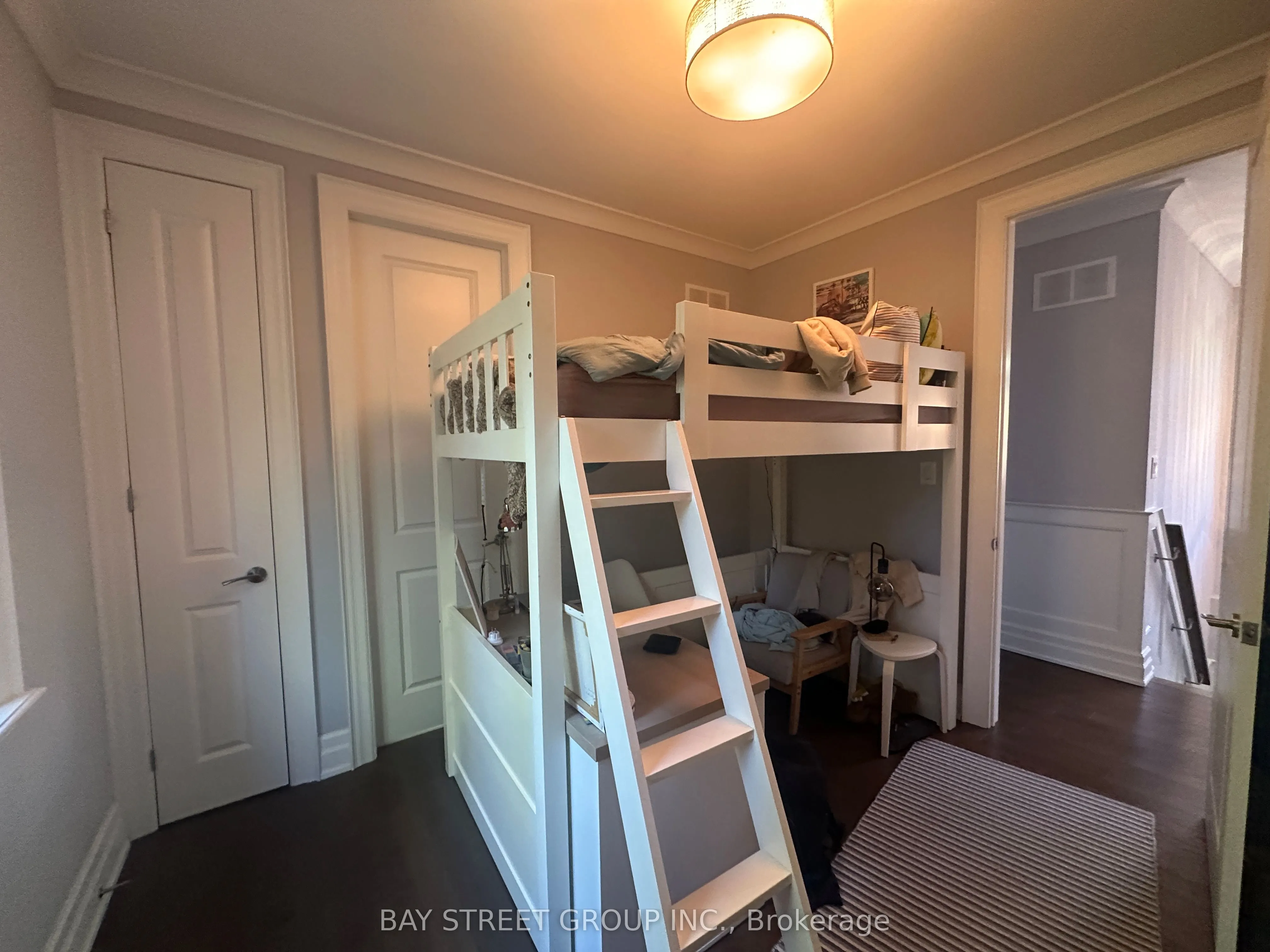 128 Thompson Avenue