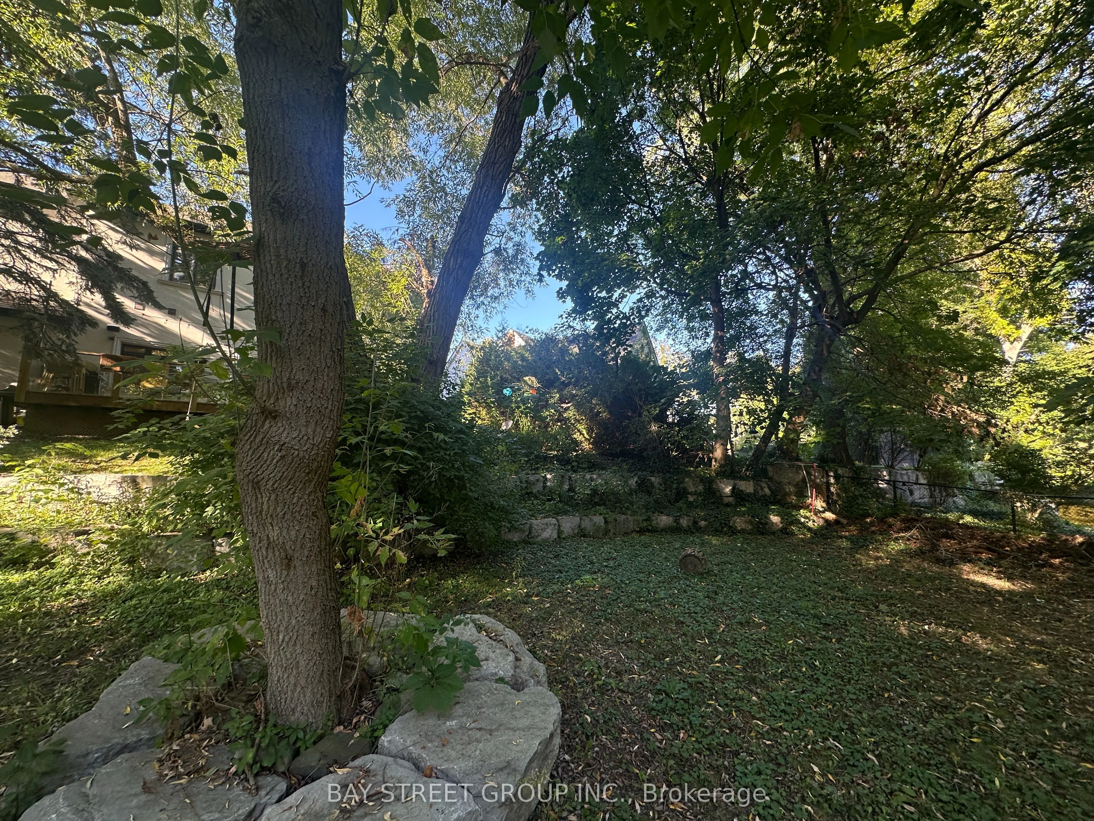 128 Thompson Avenue