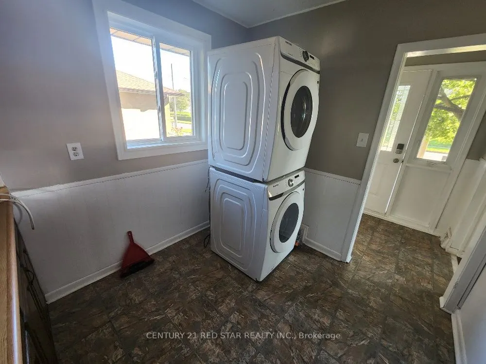 56 Arkley Crescent, #Main