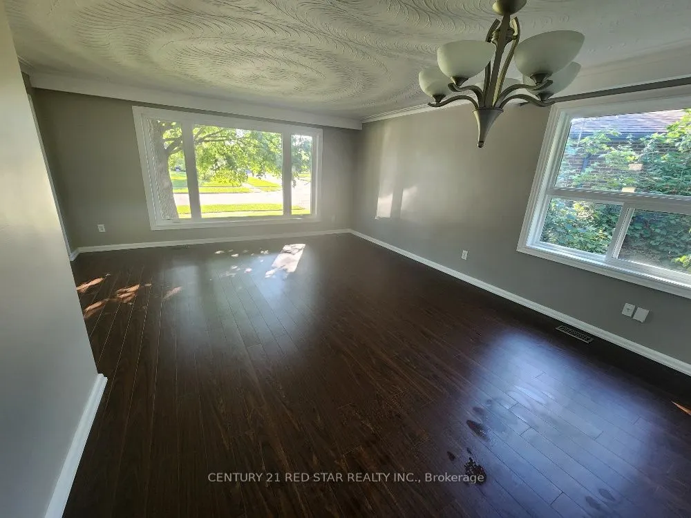 56 Arkley Crescent, #Main