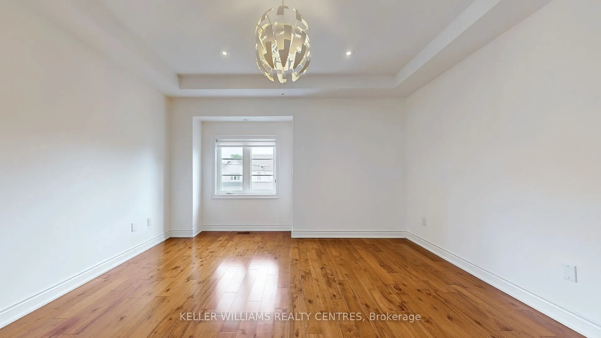 272 B Boon Avenue