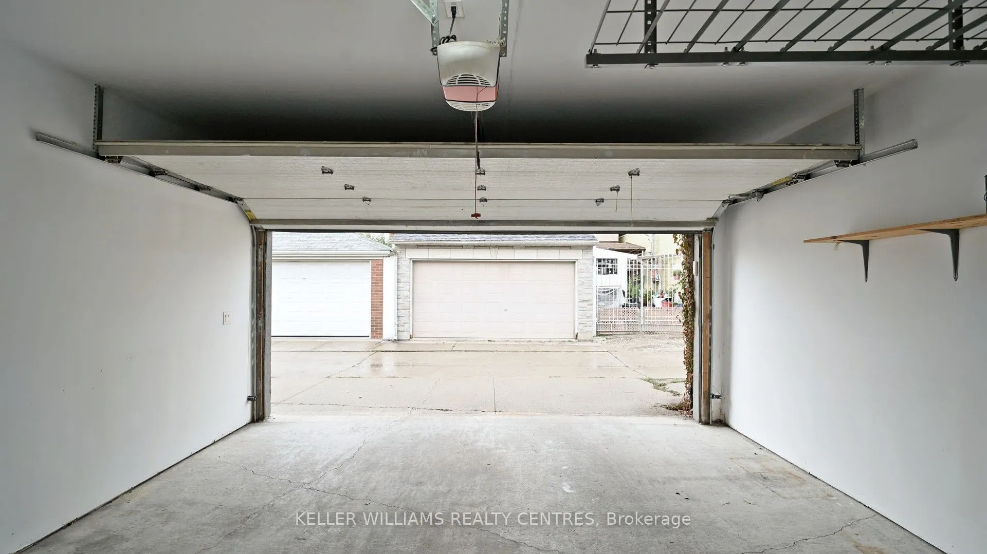 272 B Boon Avenue