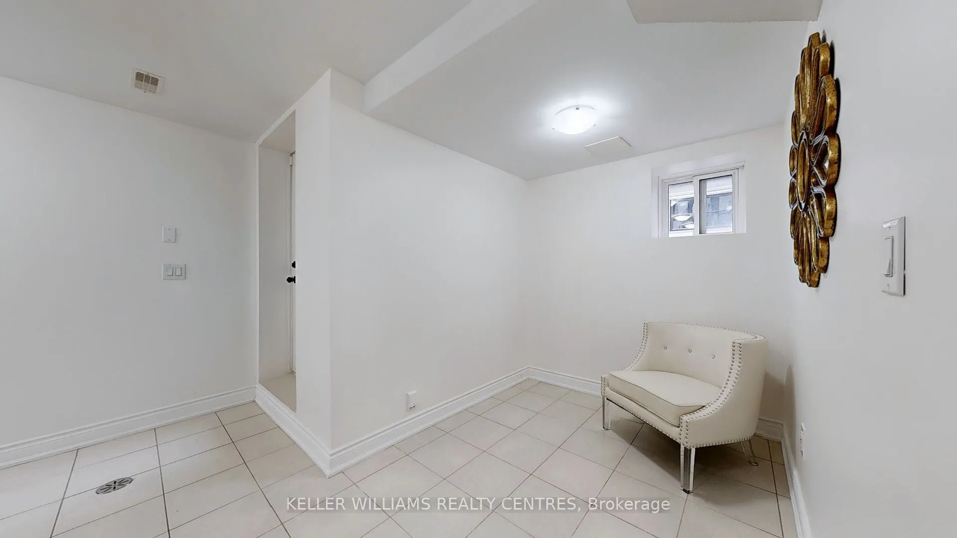 272 B Boon Avenue