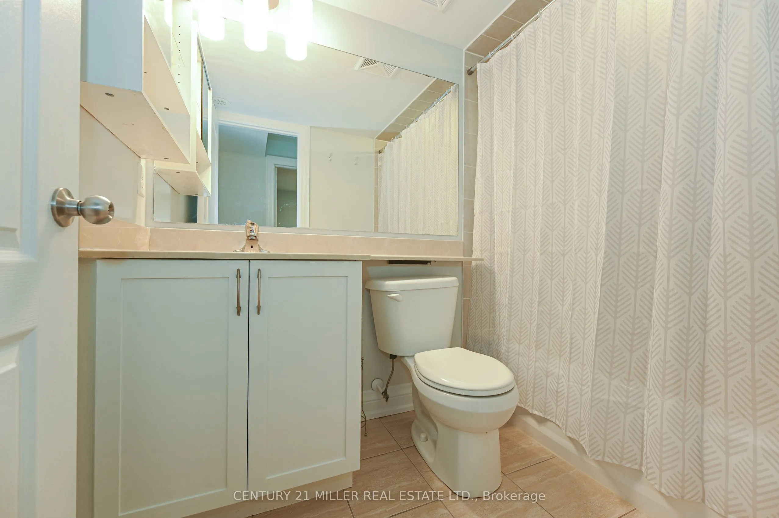 43 Hays Boulevard, #2