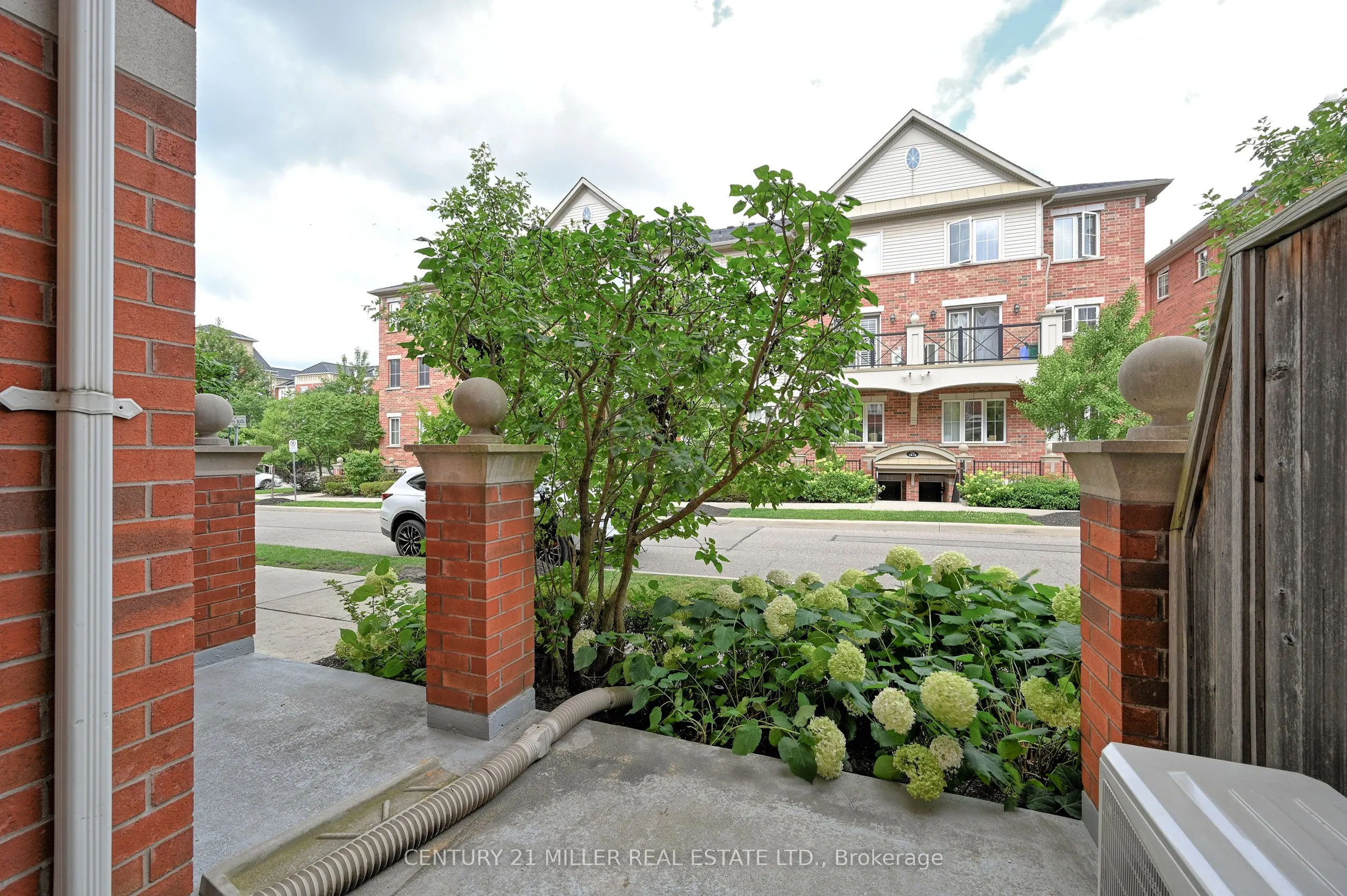 43 Hays Boulevard, #2