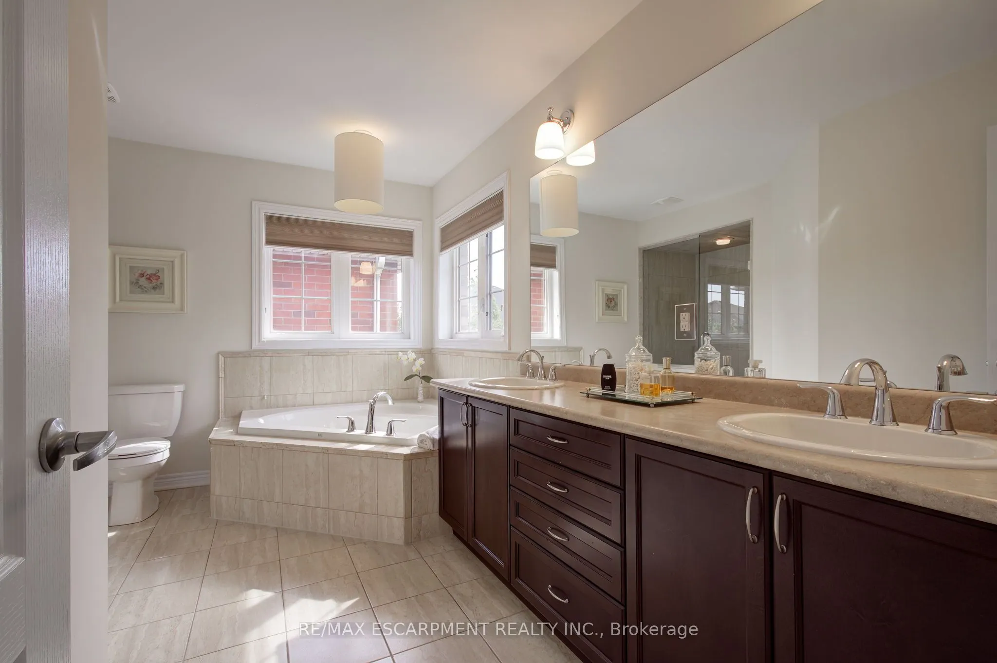 3308 Granite Gate
