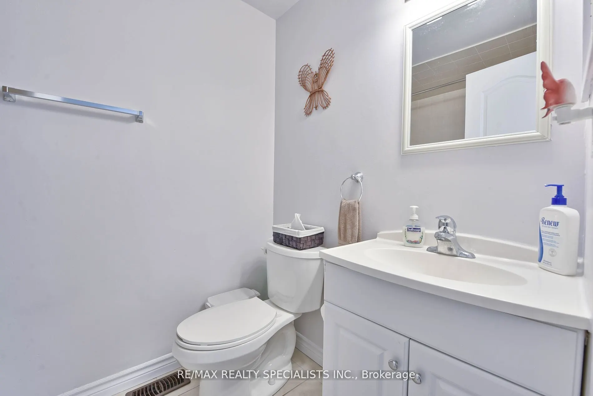 25 Homer Square N