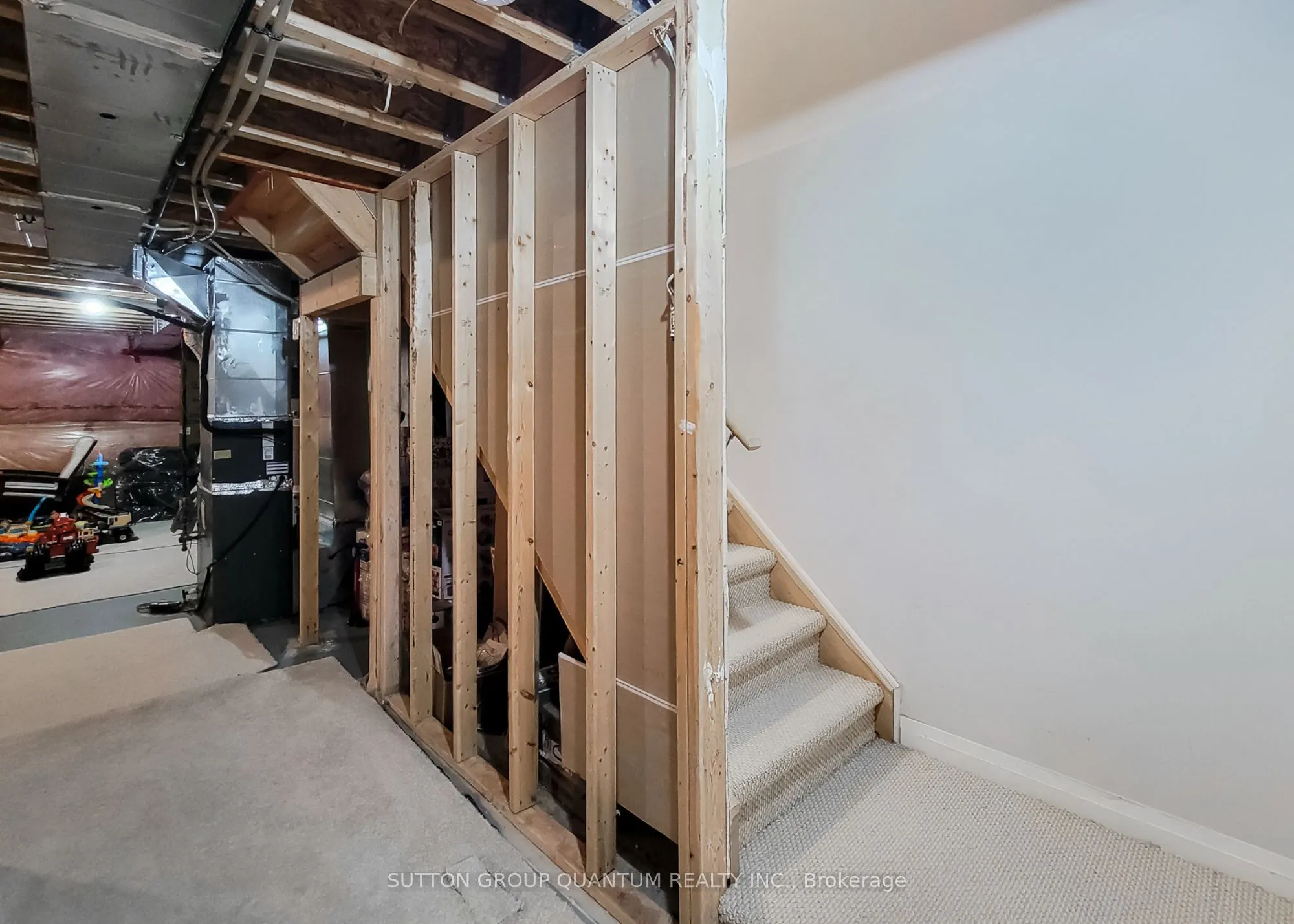 793 Banks Crescent