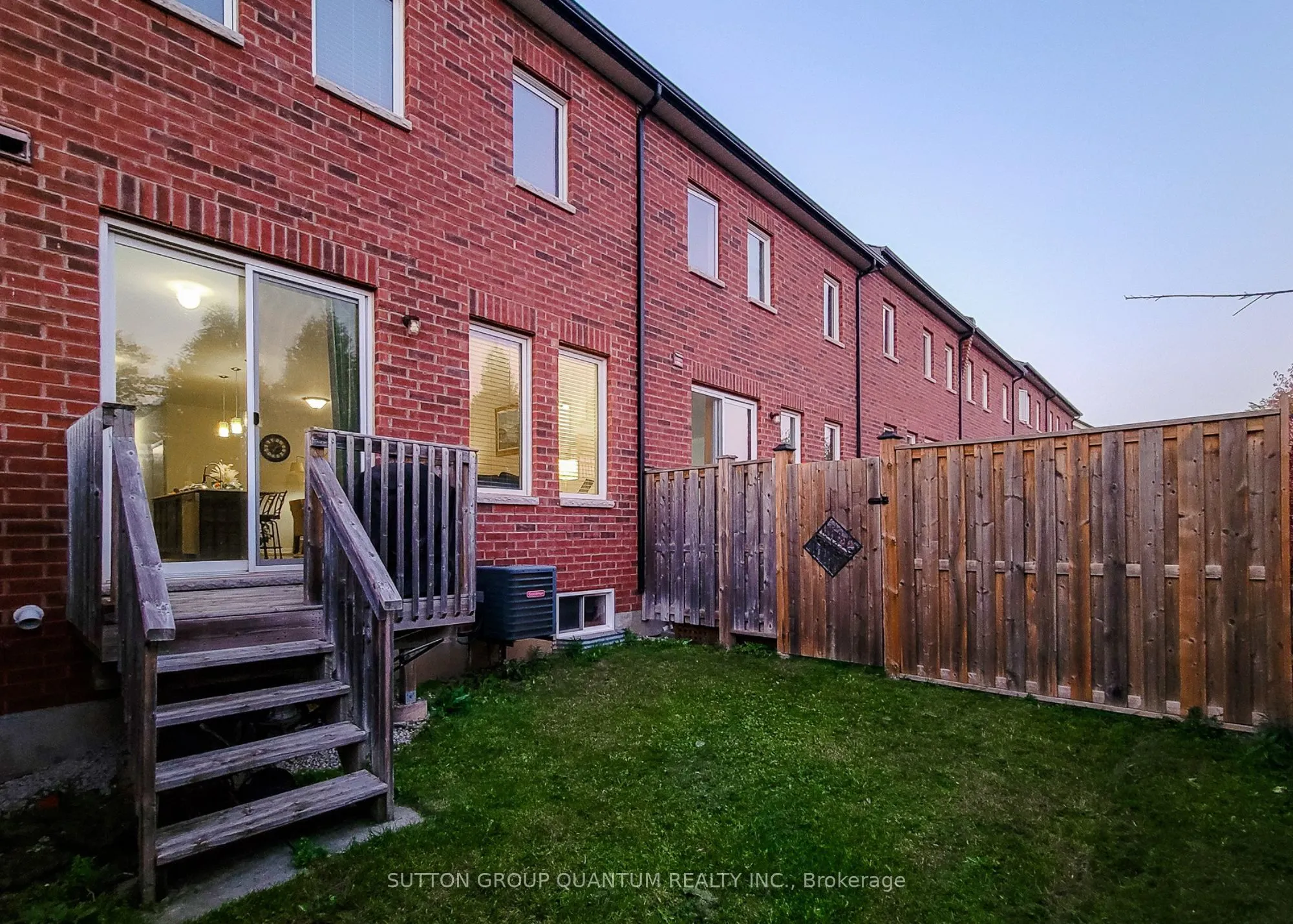 793 Banks Crescent