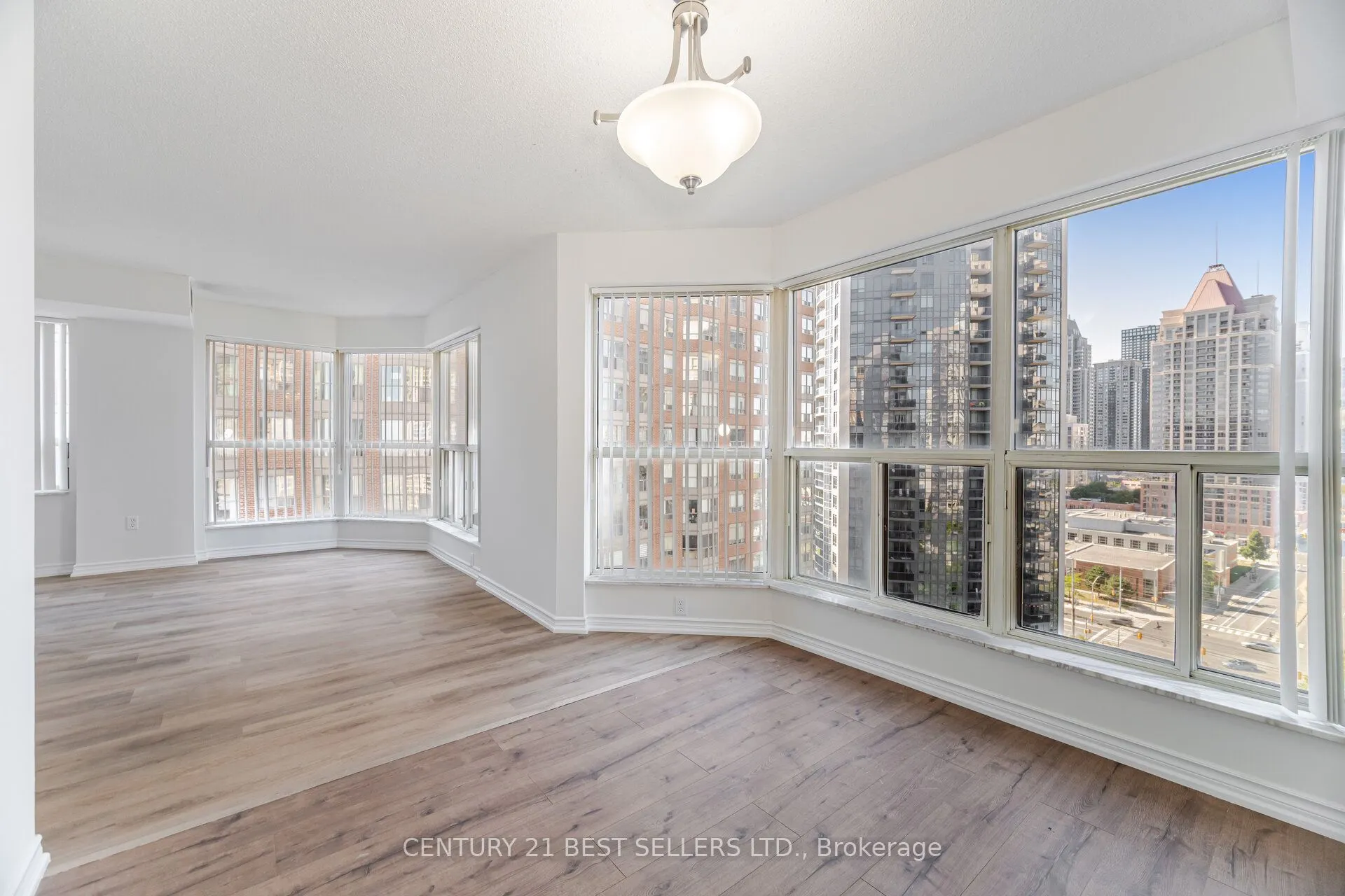 325 Webb Drive, #1704