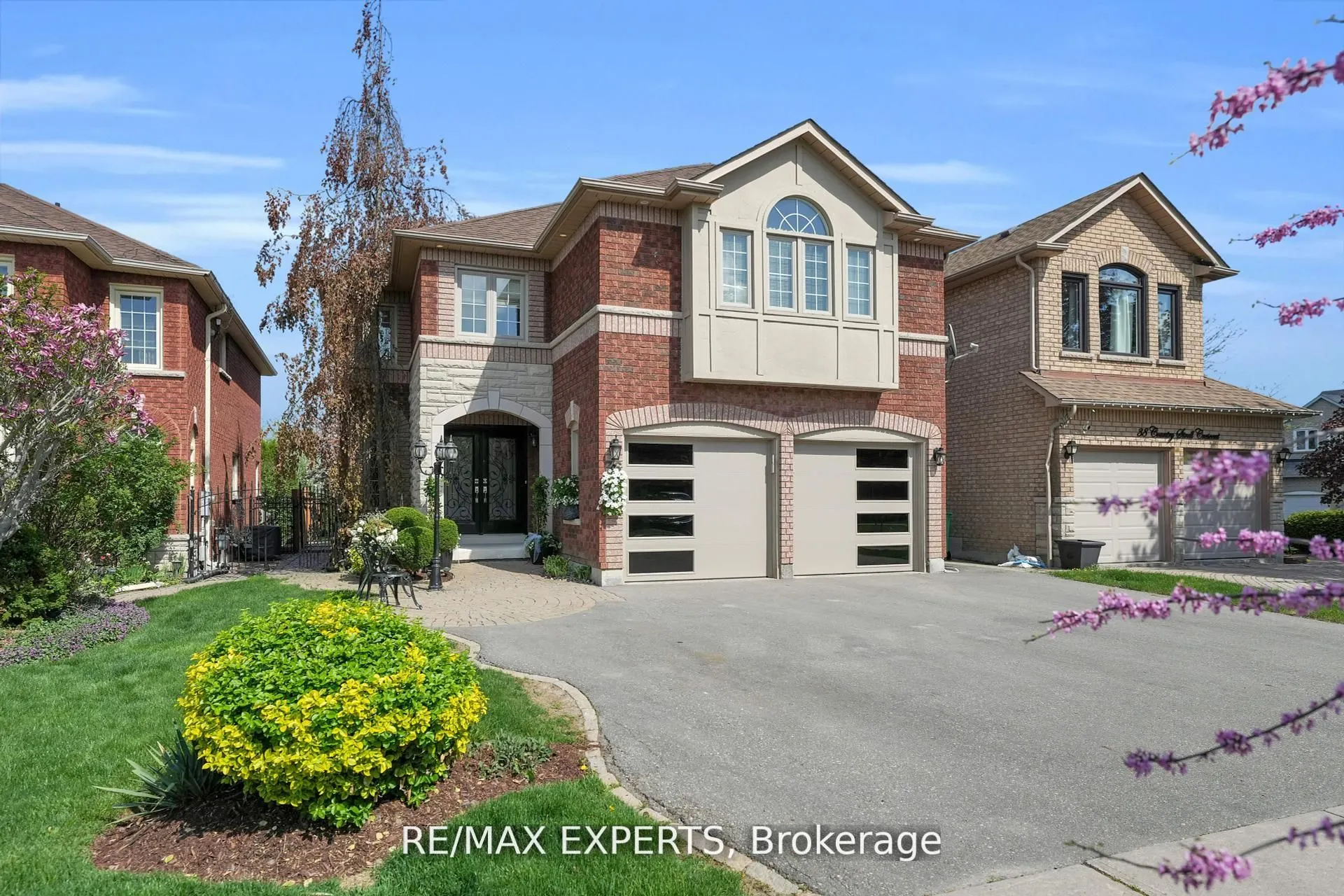 36 Country Stroll Crescent