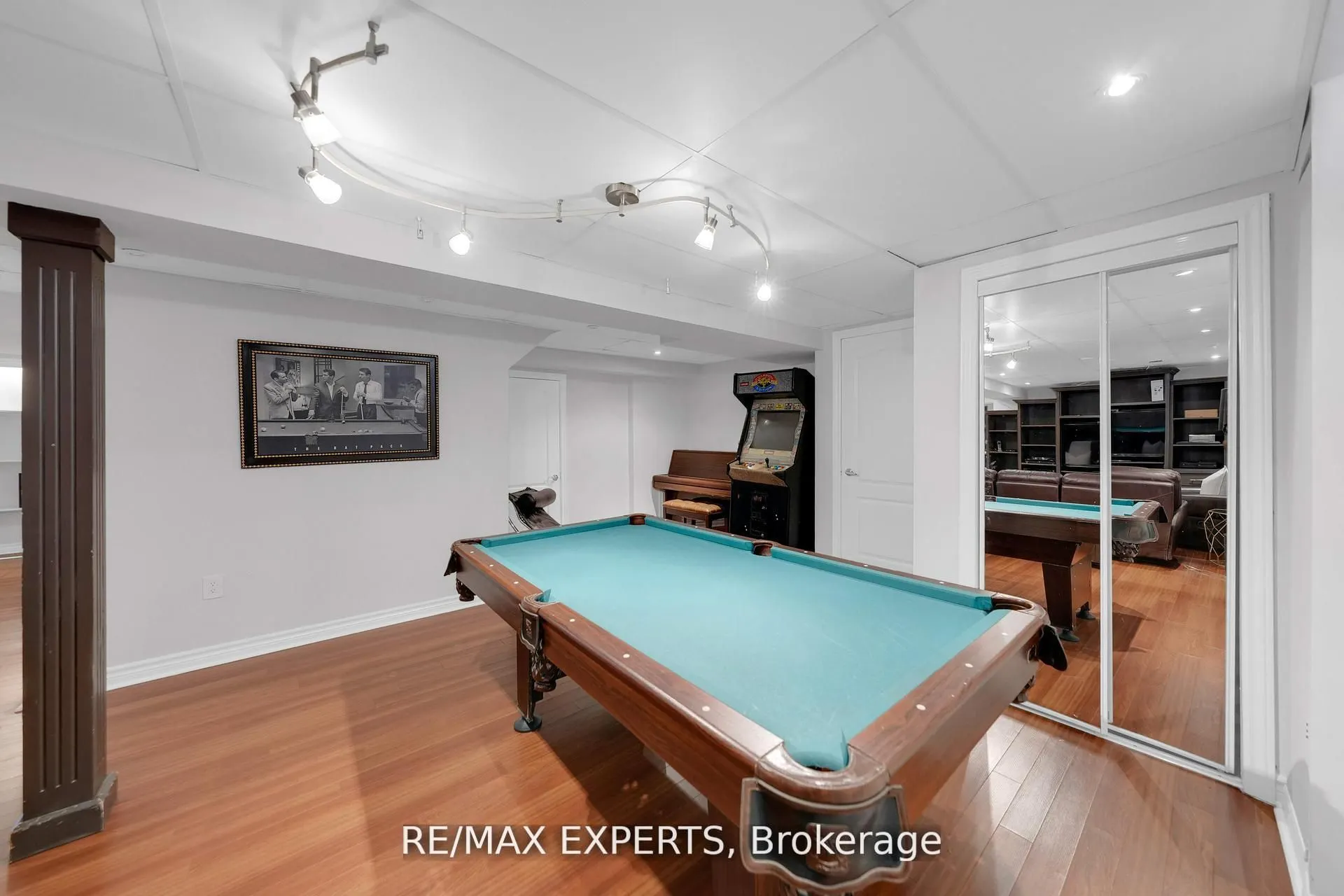 36 Country Stroll Crescent