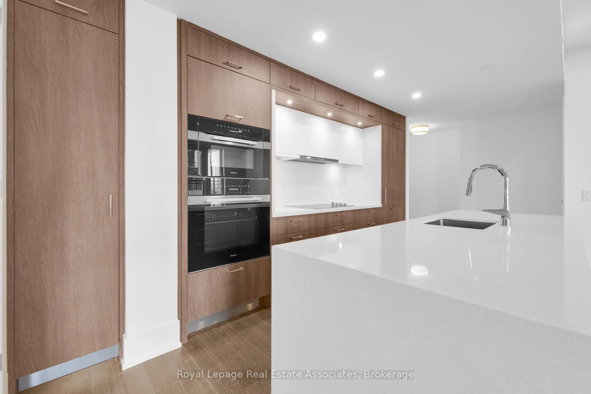 259 The Kingsway, #203