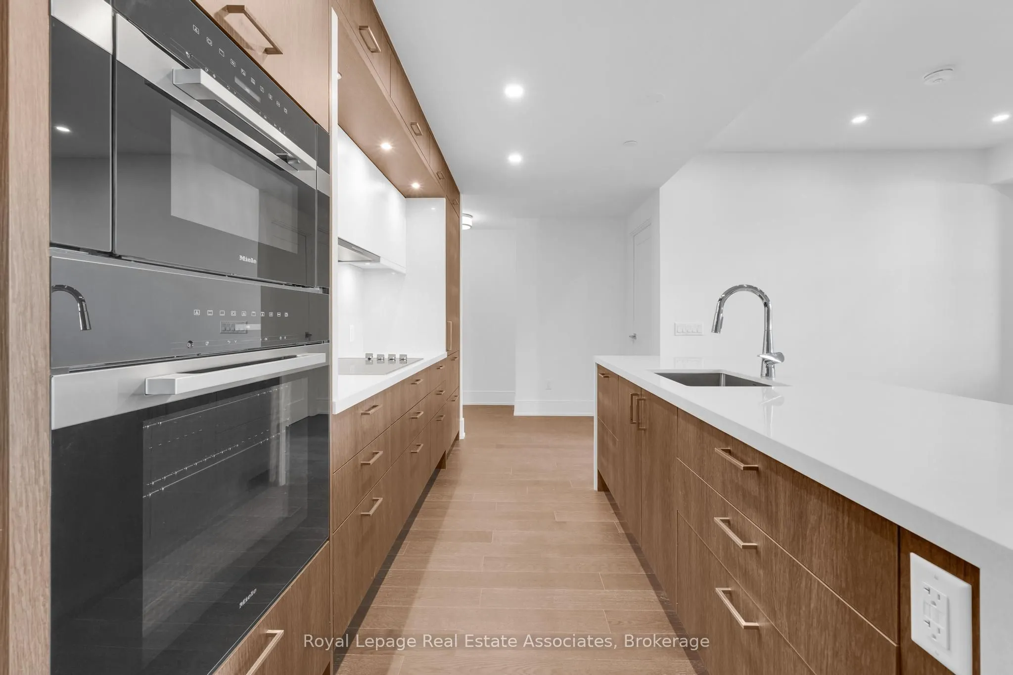 259 The Kingsway, #203