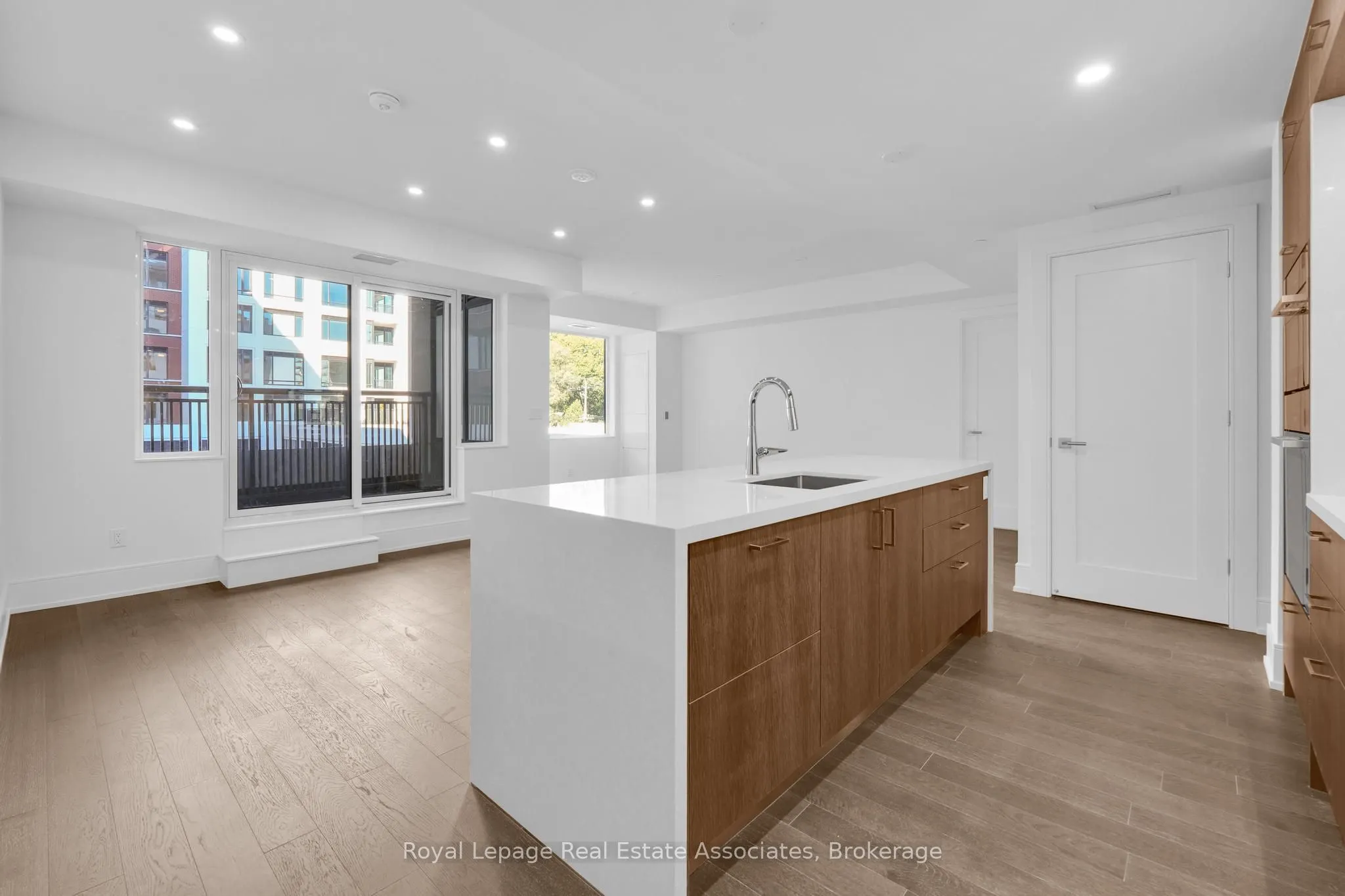 259 The Kingsway, #203