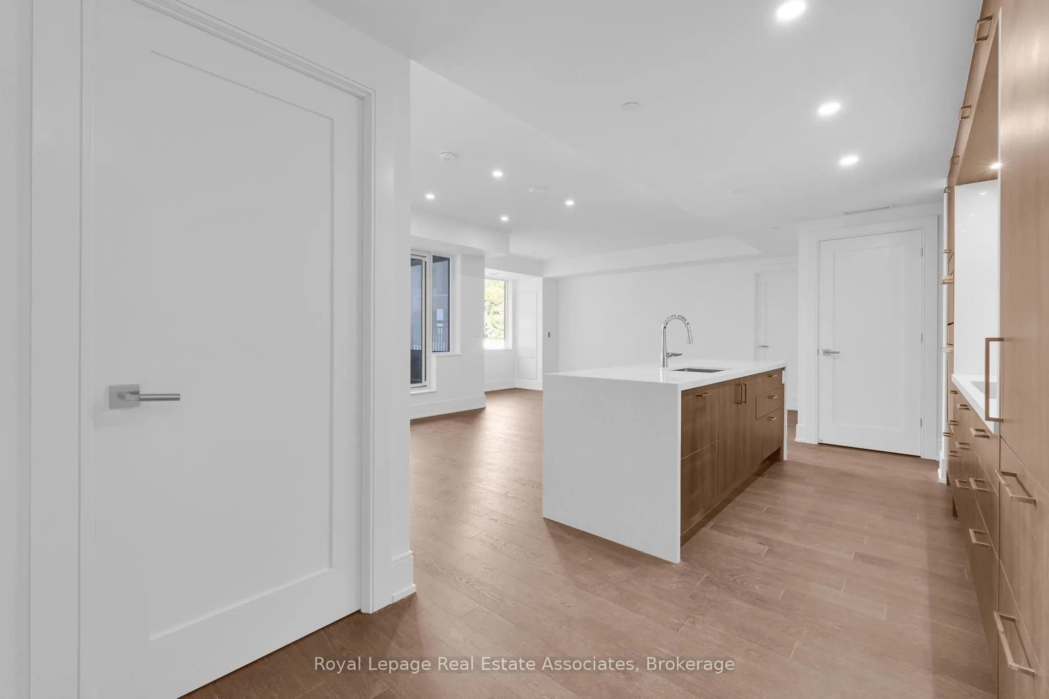 259 The Kingsway, #203