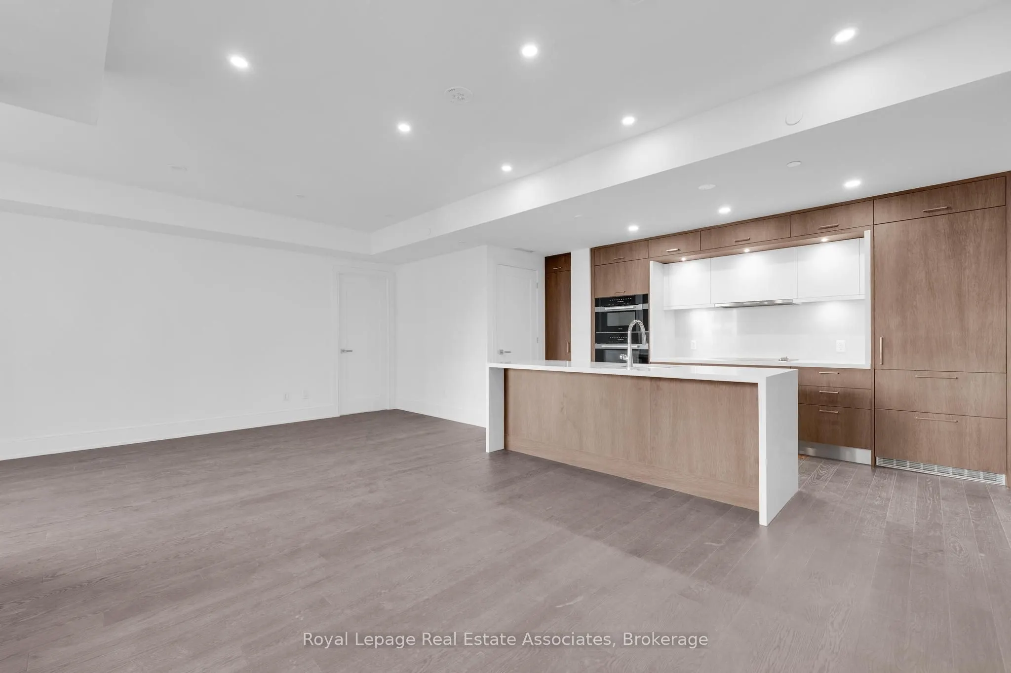 259 The Kingsway, #203